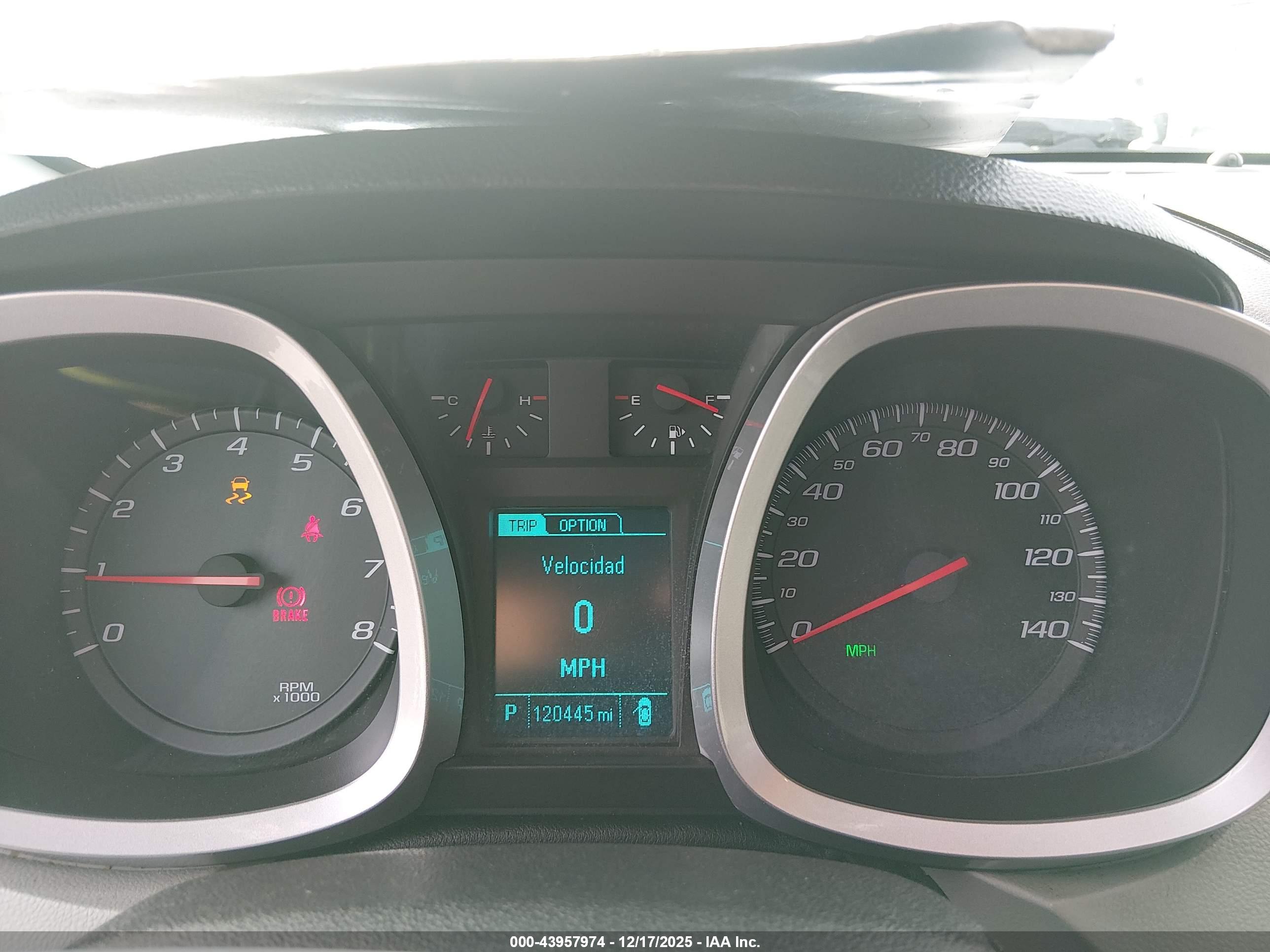 CHEVROLET EQUINOX image 7