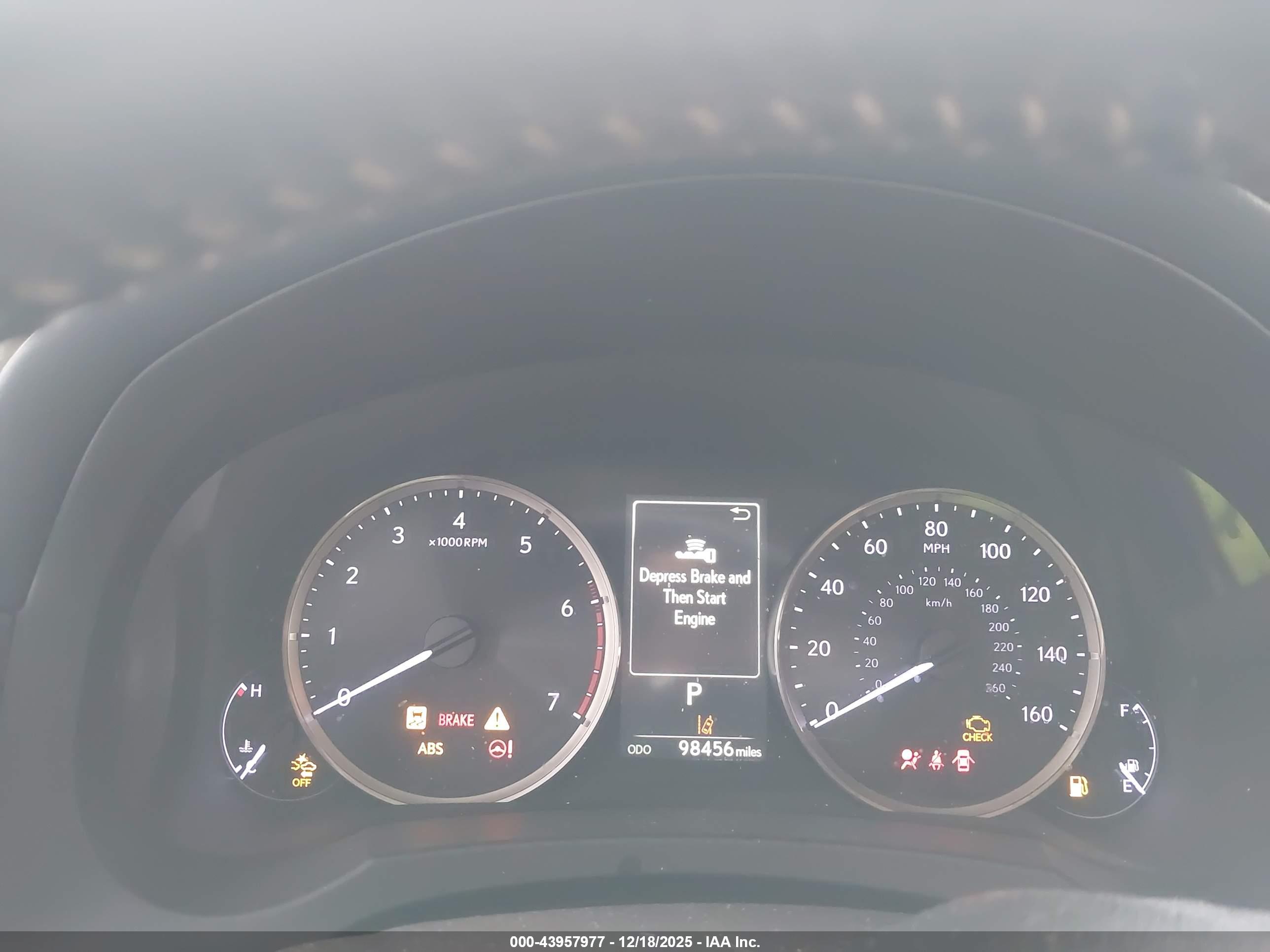 LEXUS IS image 7