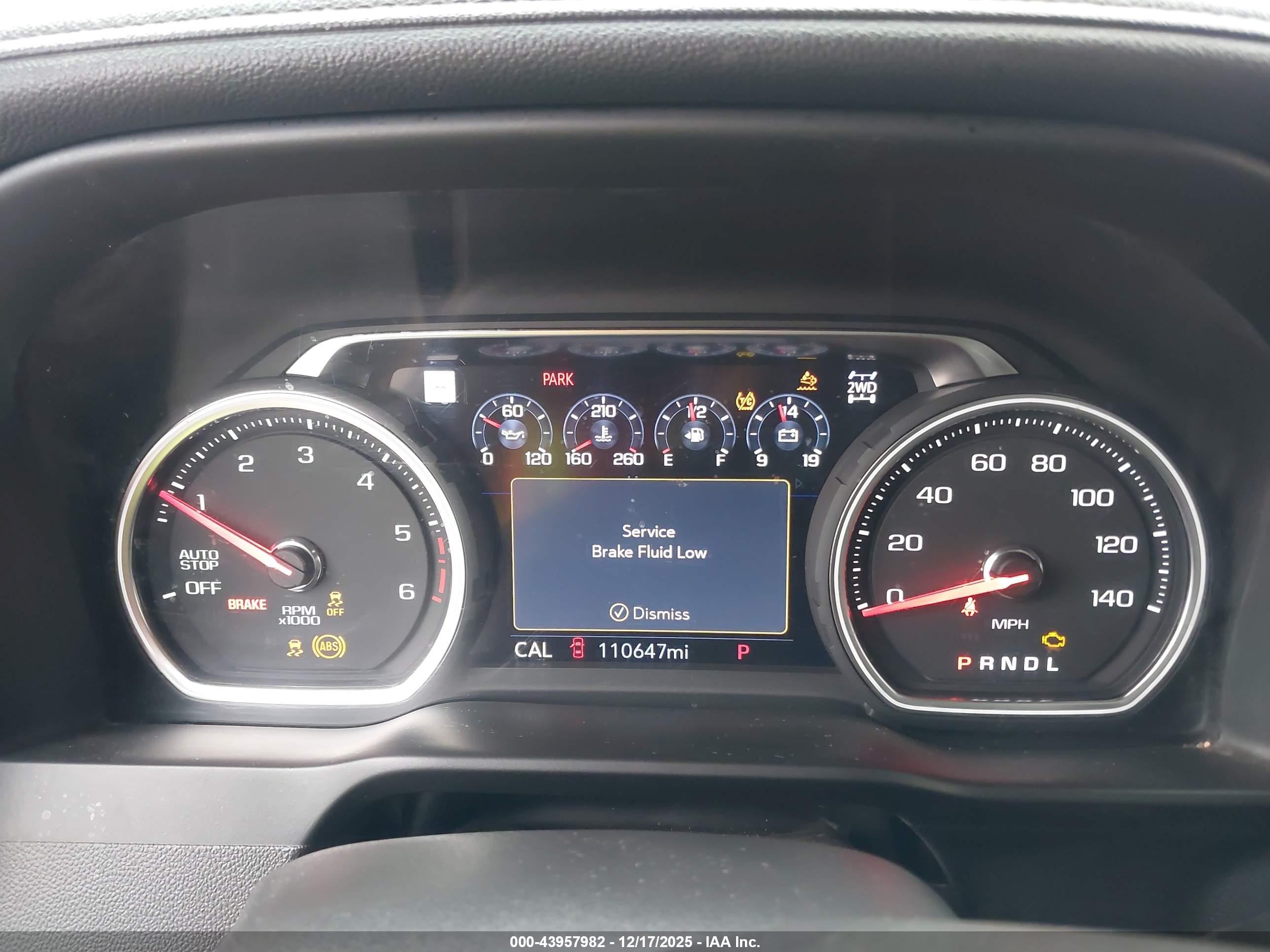CHEVROLET SILVERADO image 7