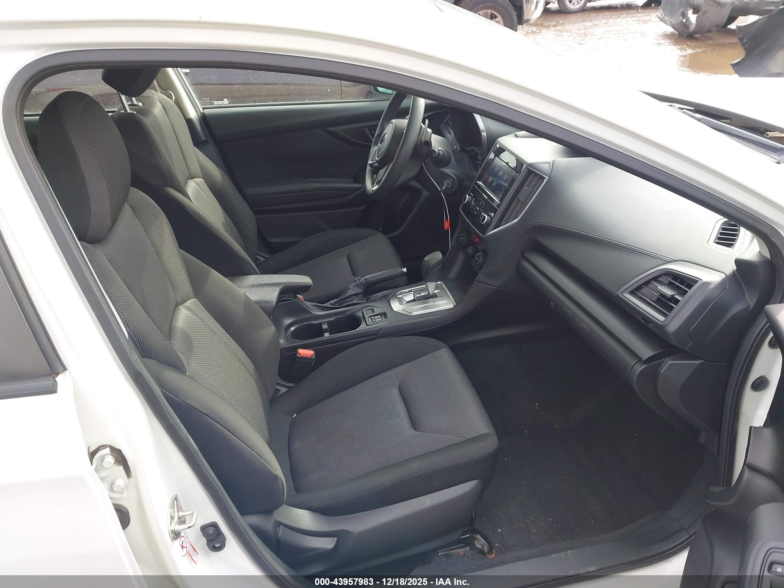 SUBARU IMPREZA image 5