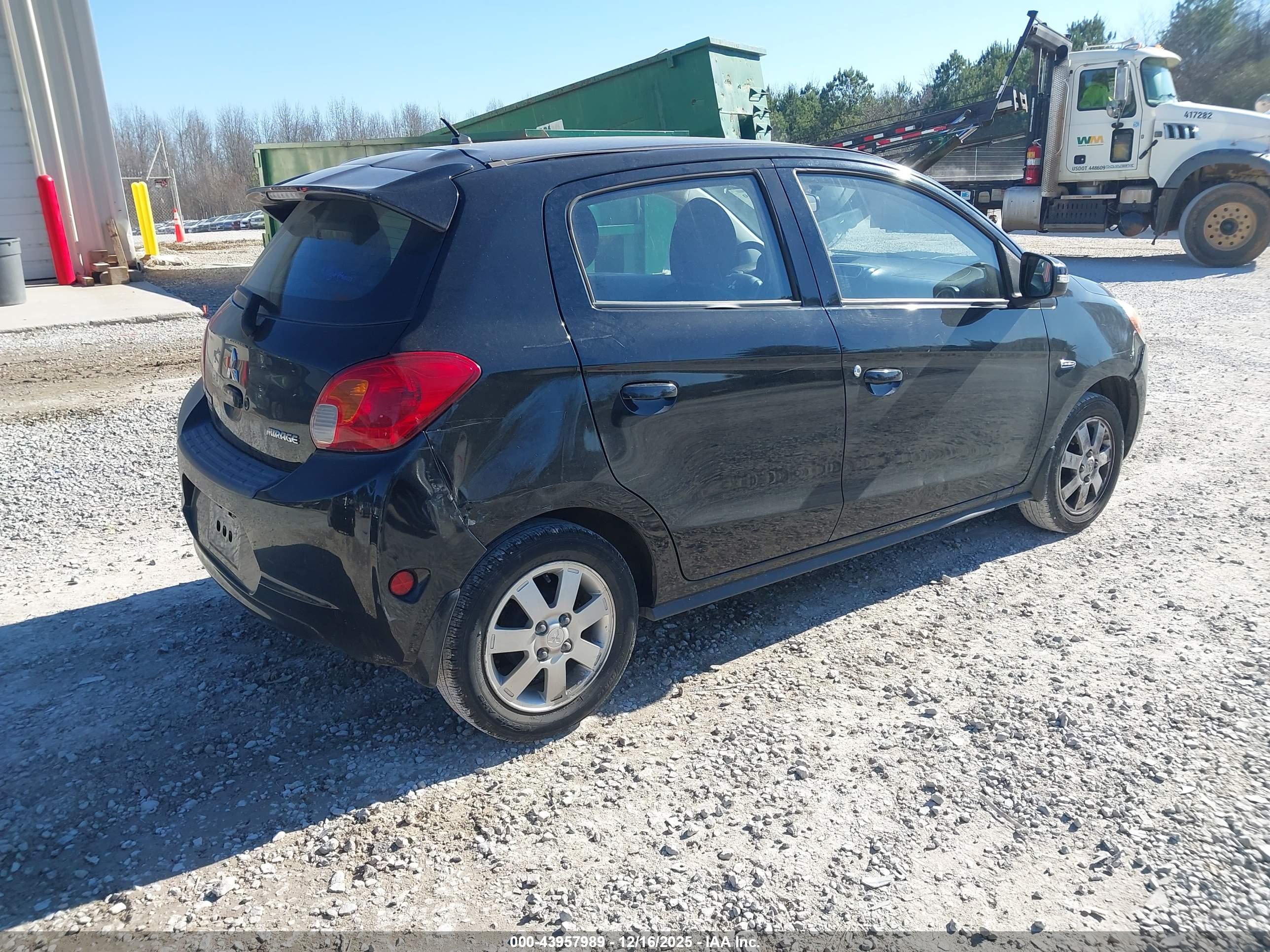 MITSUBISHI MIRAGE image 4