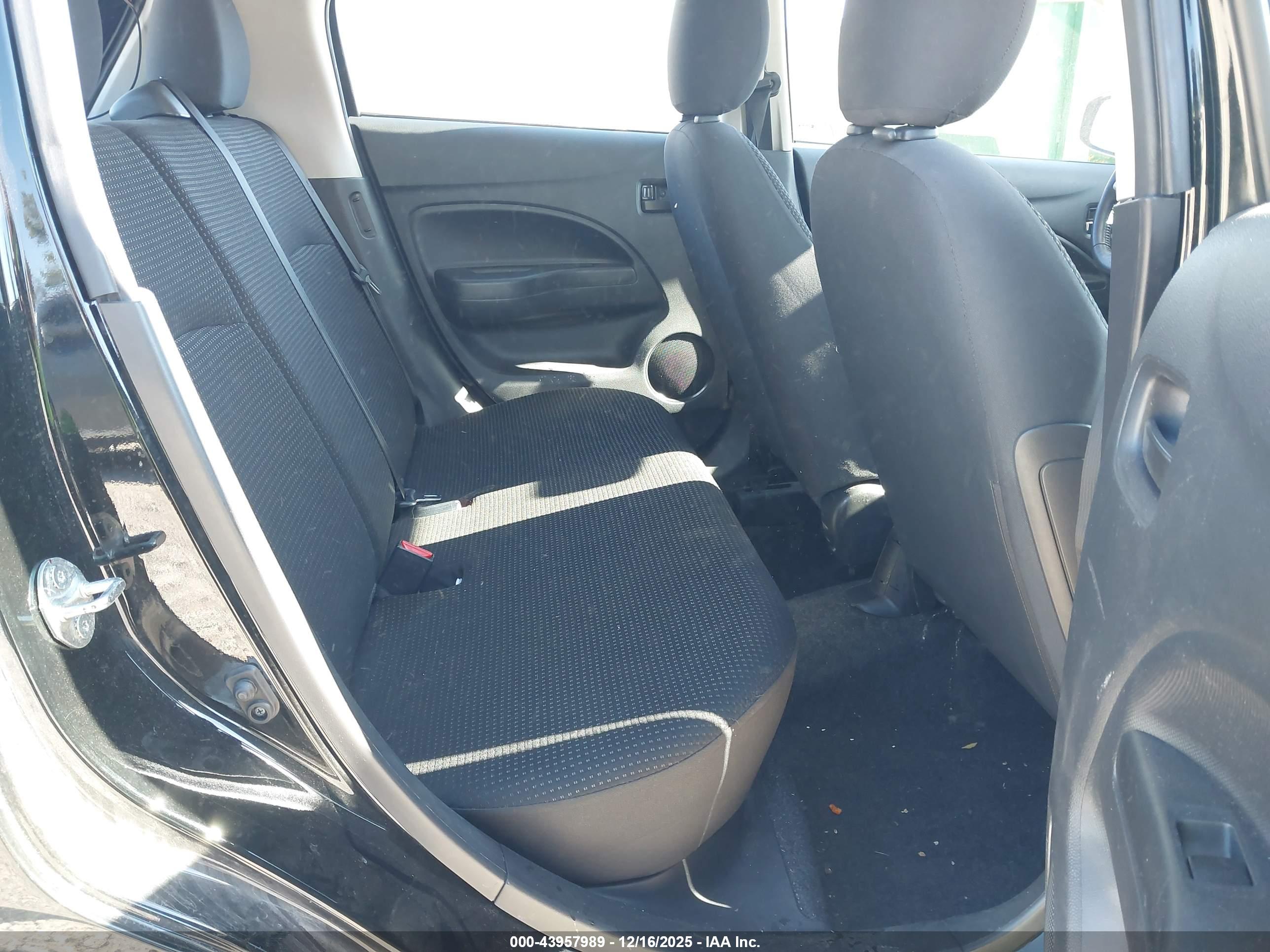 MITSUBISHI MIRAGE image 8