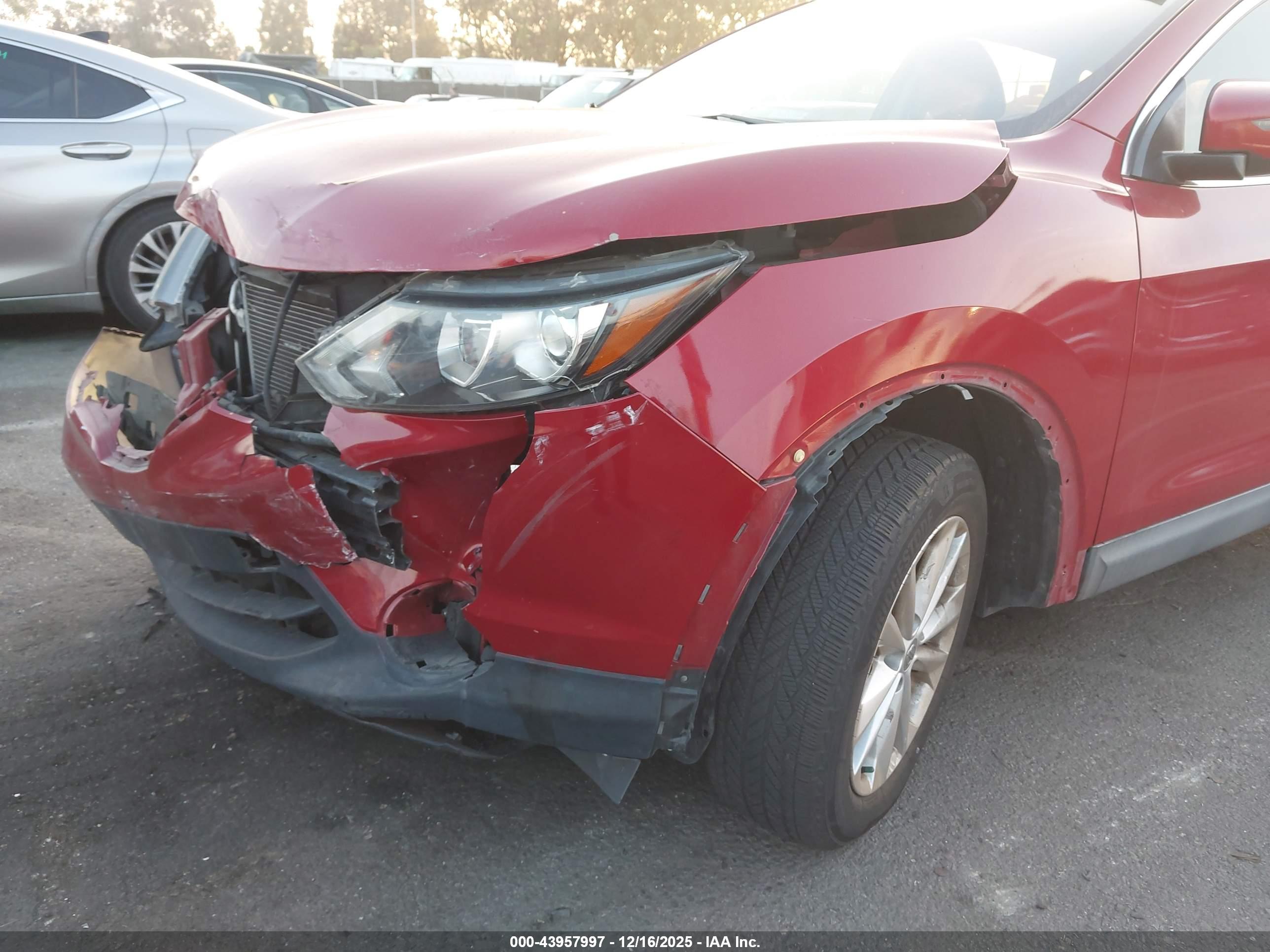 NISSAN ROGUE image 6