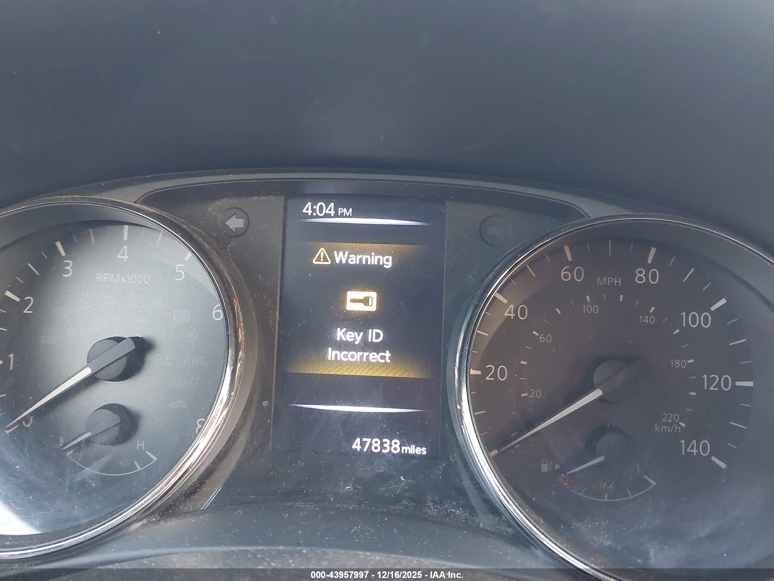 NISSAN ROGUE image 7