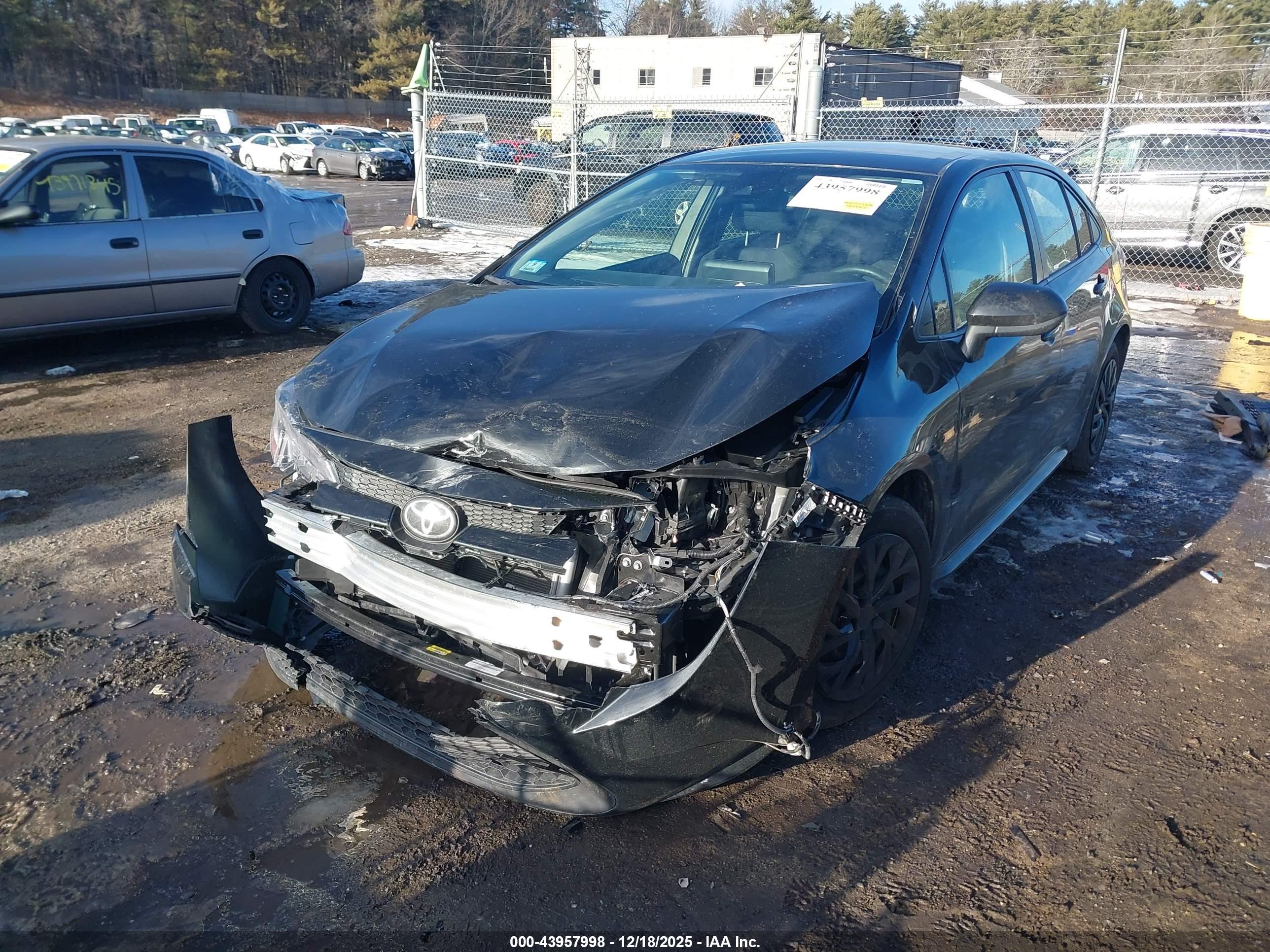 TOYOTA COROLLA image 2