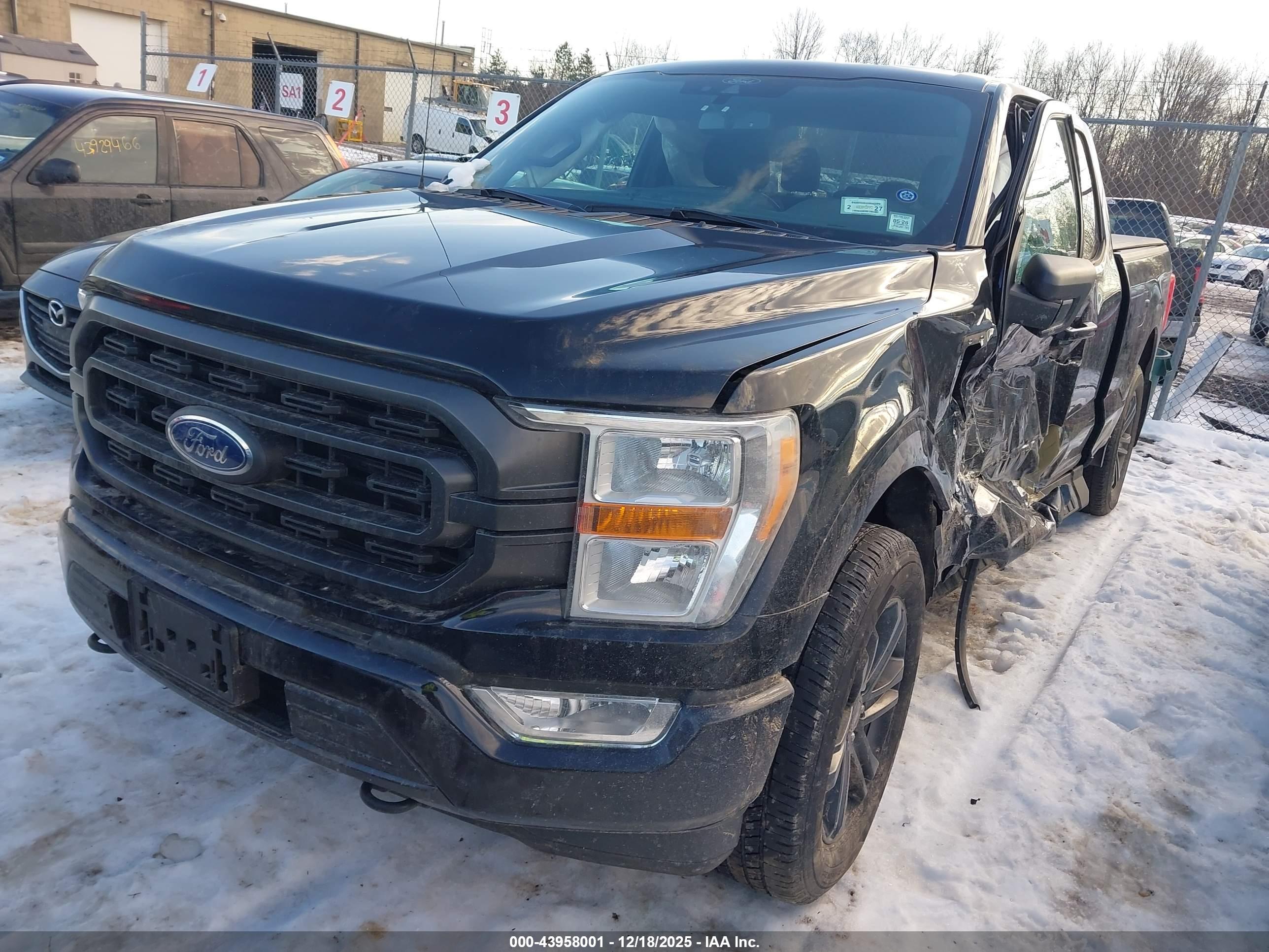 FORD F-150 image 2