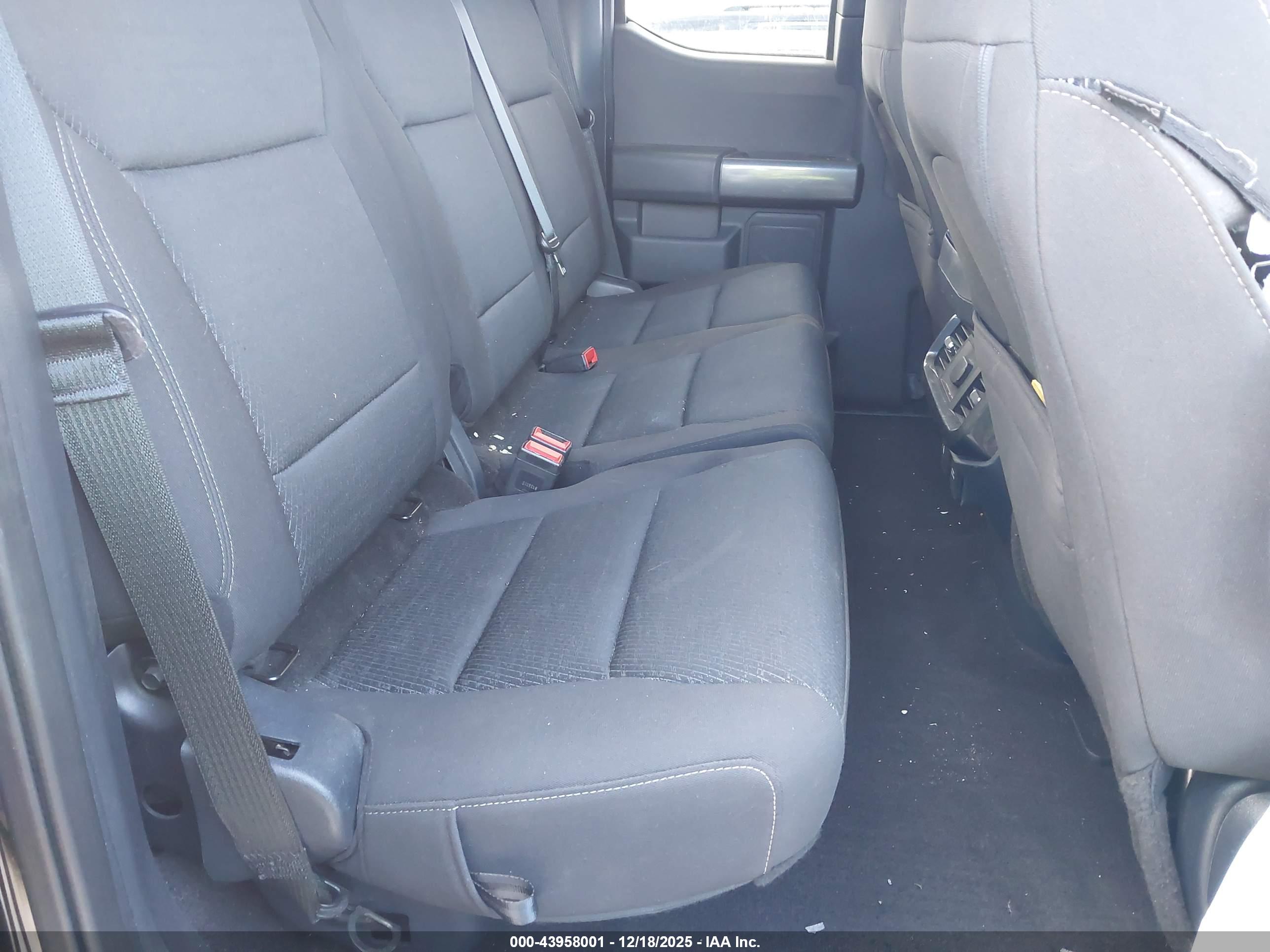 FORD F-150 image 8