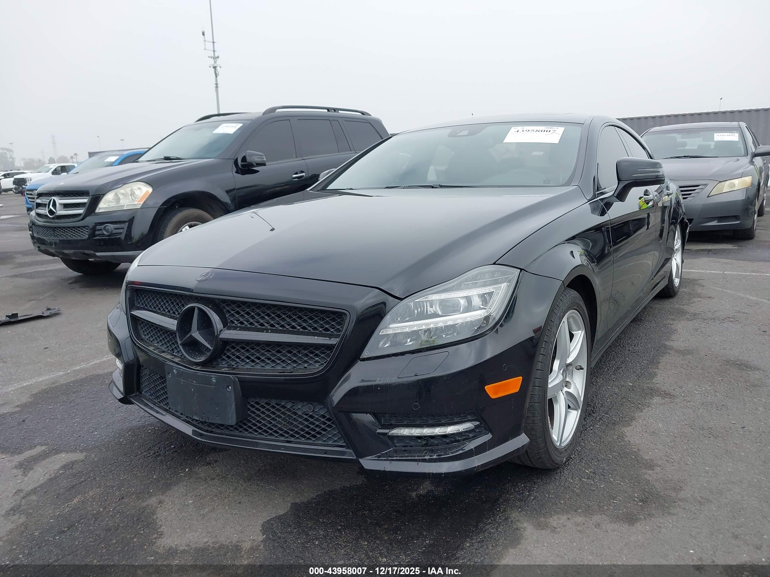 MERCEDES-BENZ CLS image 2