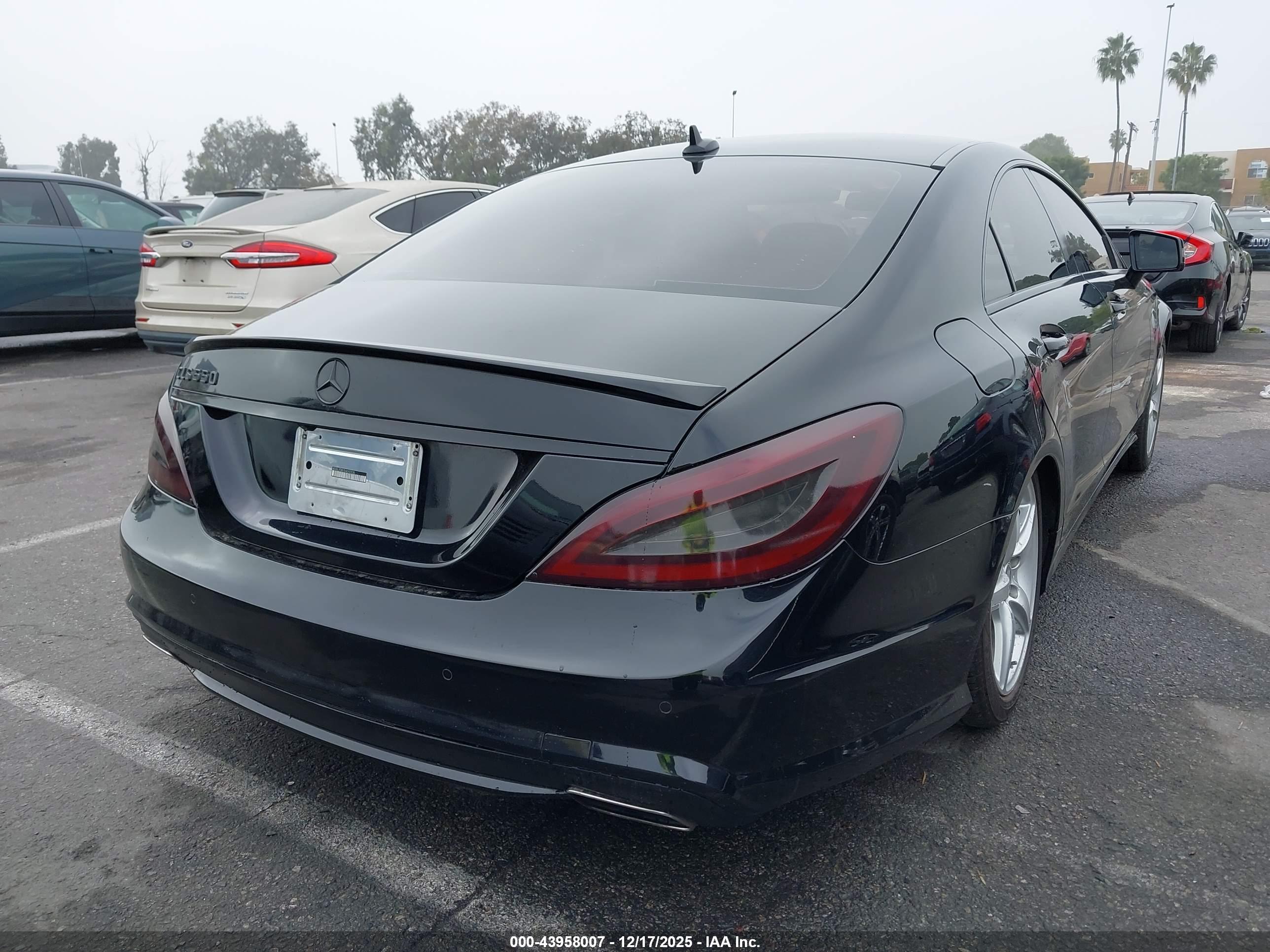 MERCEDES-BENZ CLS image 4