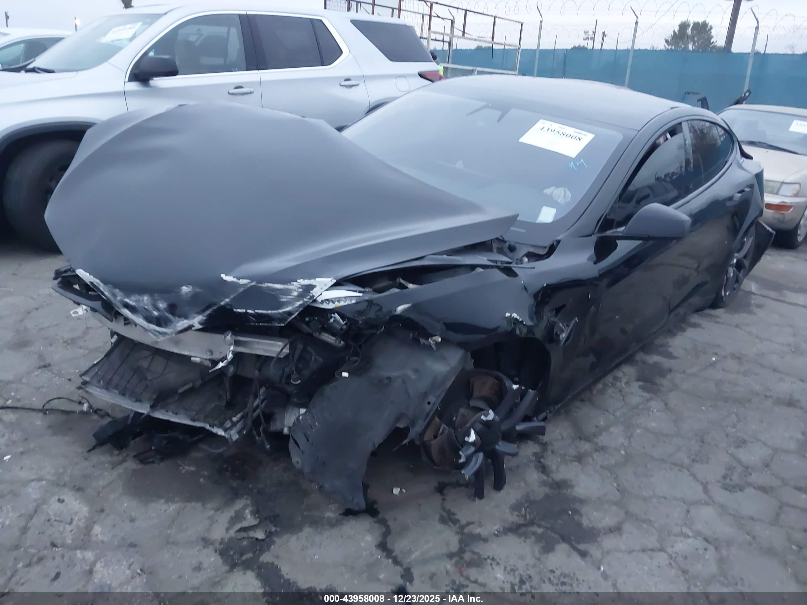 TESLA MODEL image 2