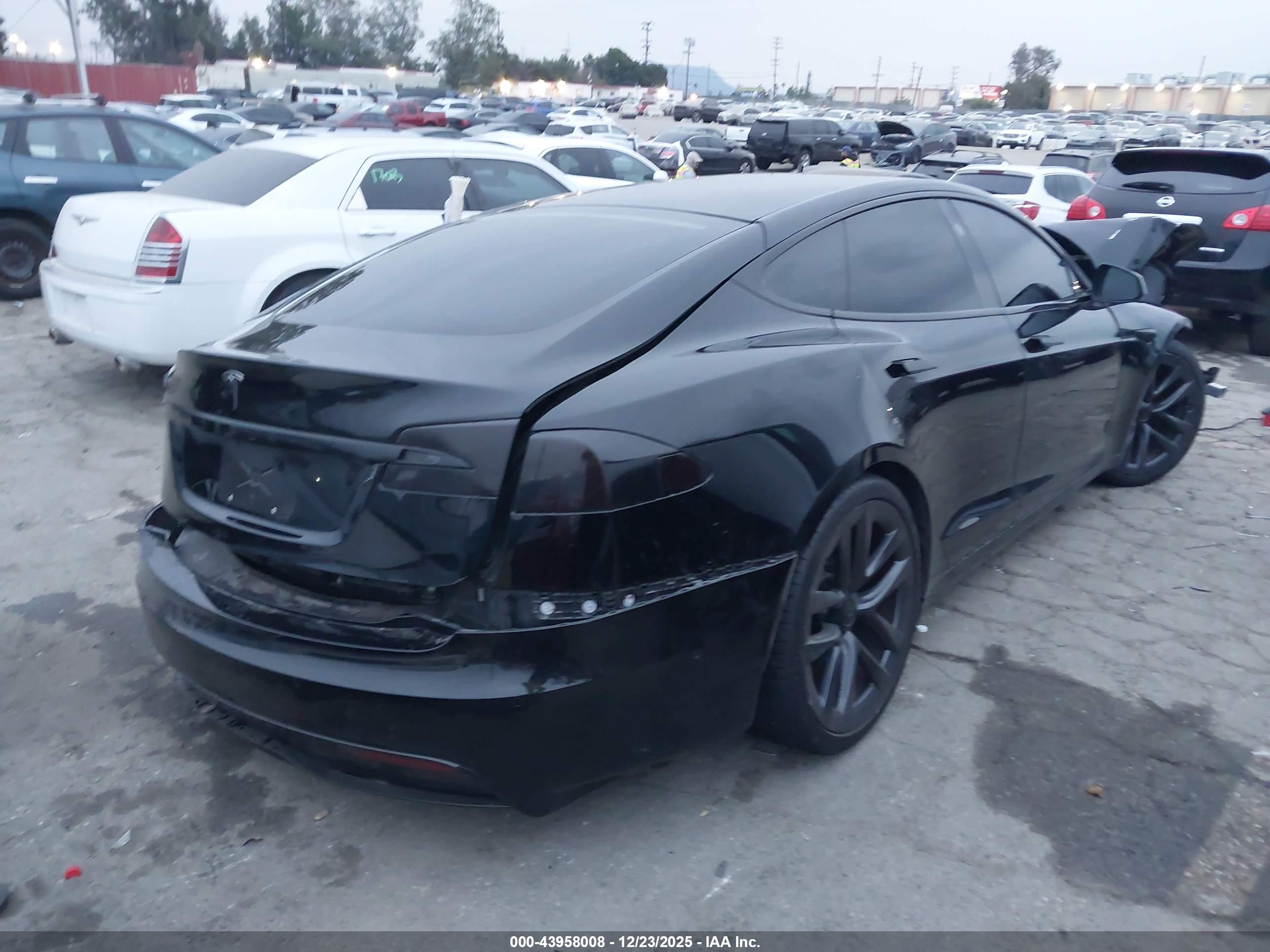 TESLA MODEL image 4