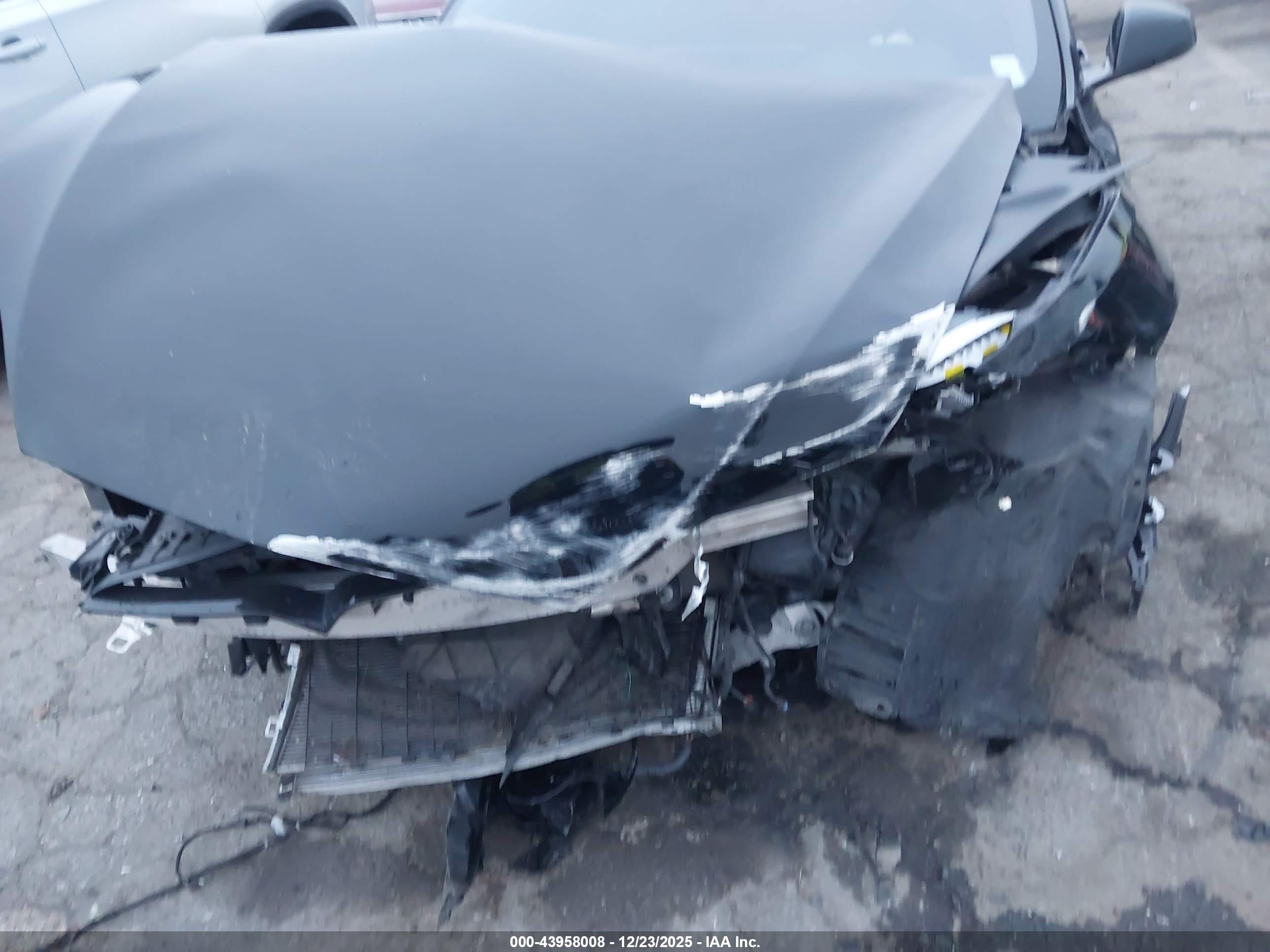 TESLA MODEL image 6