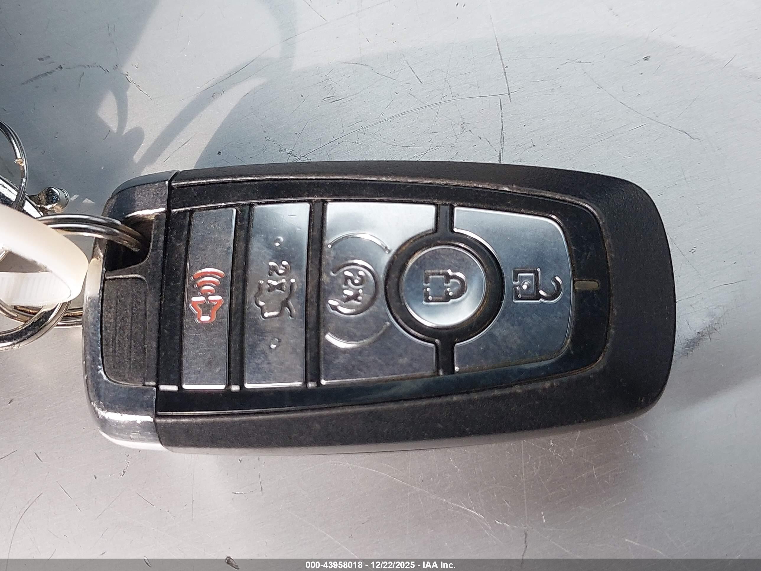 FORD EDGE image 11