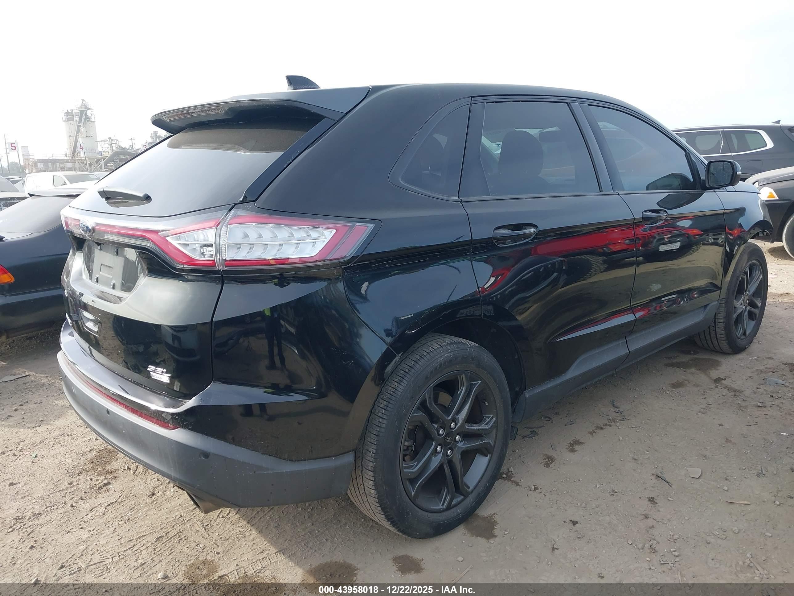 FORD EDGE image 4