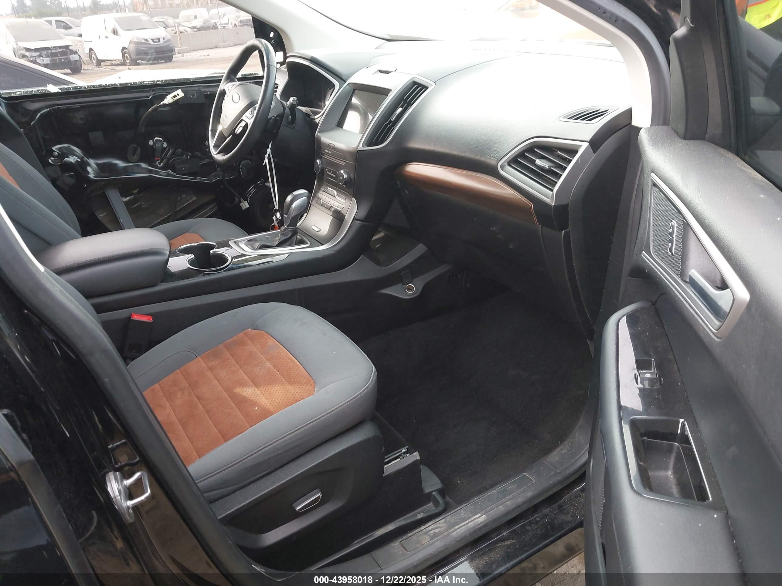 FORD EDGE image 5