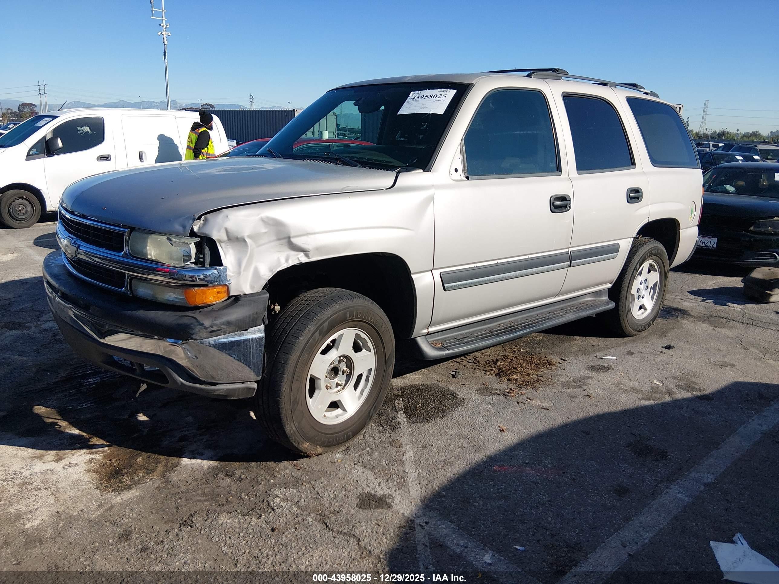 CHEVROLET TAHOE image 2