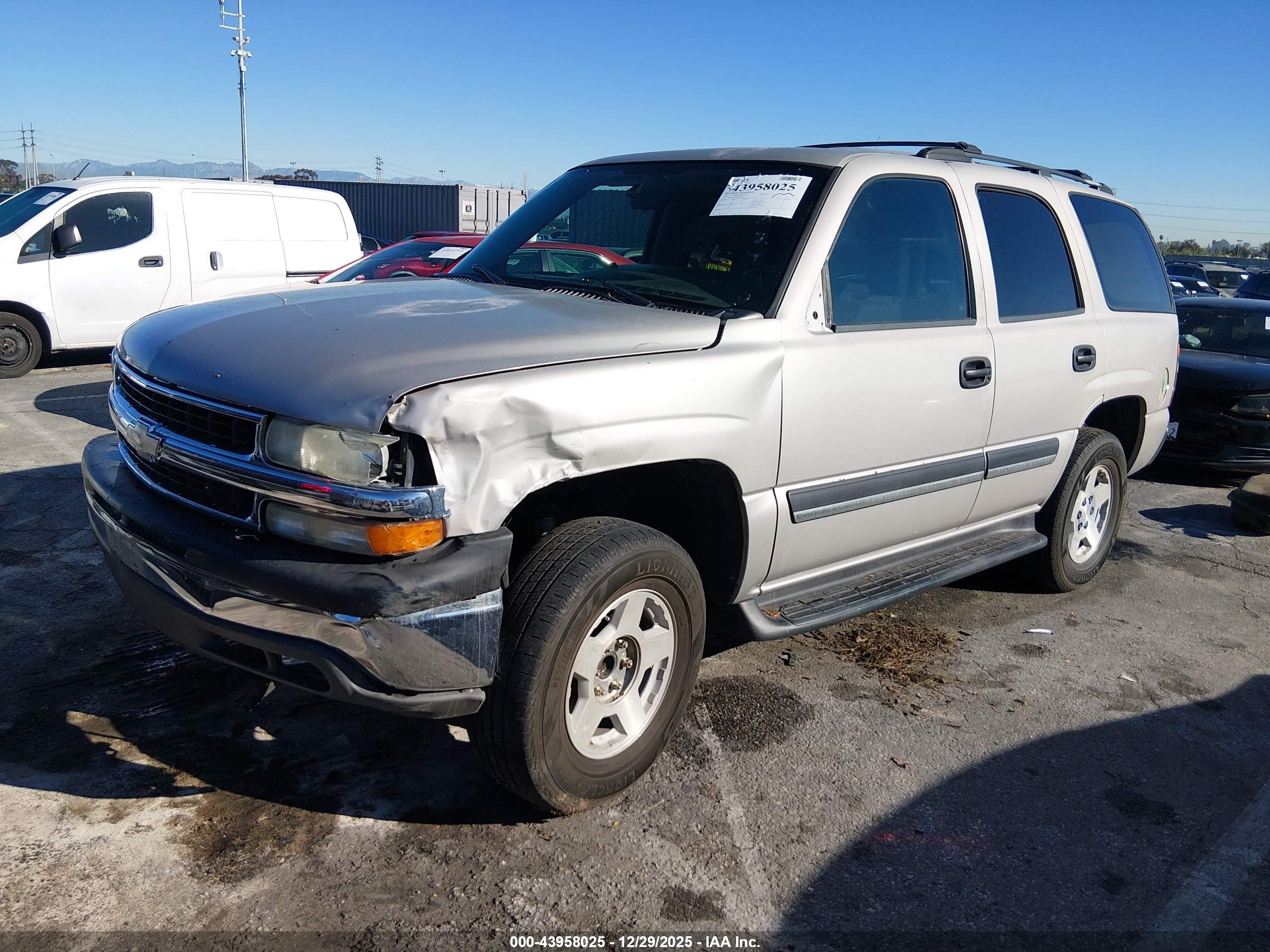 CHEVROLET TAHOE image 6