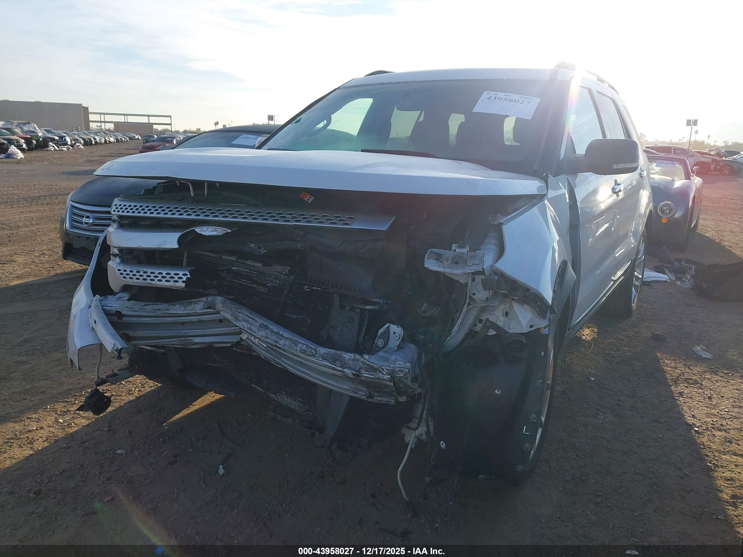 FORD EXPLORER image 2