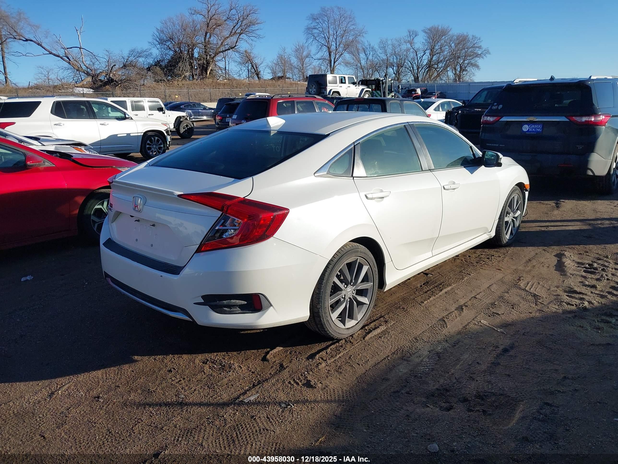 HONDA CIVIC image 4
