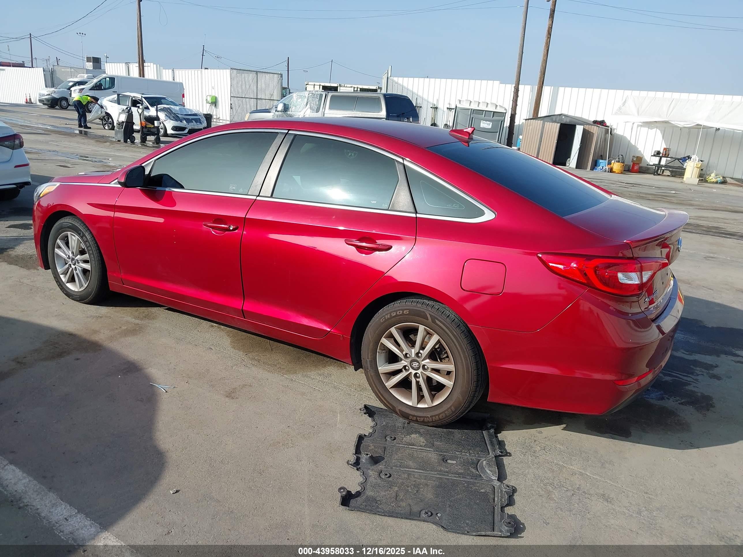 HYUNDAI SONATA image 3