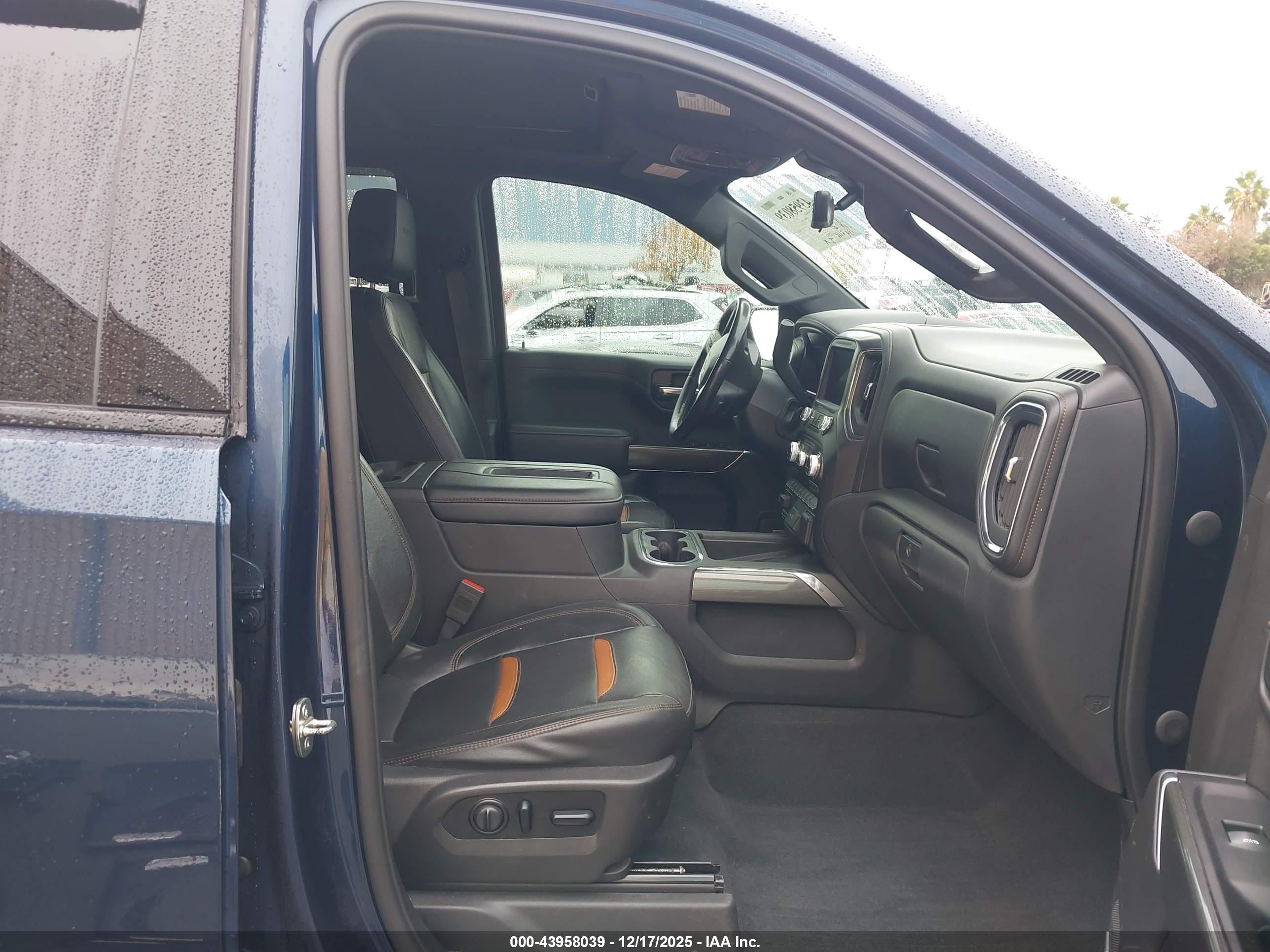 GMC SIERRA image 5