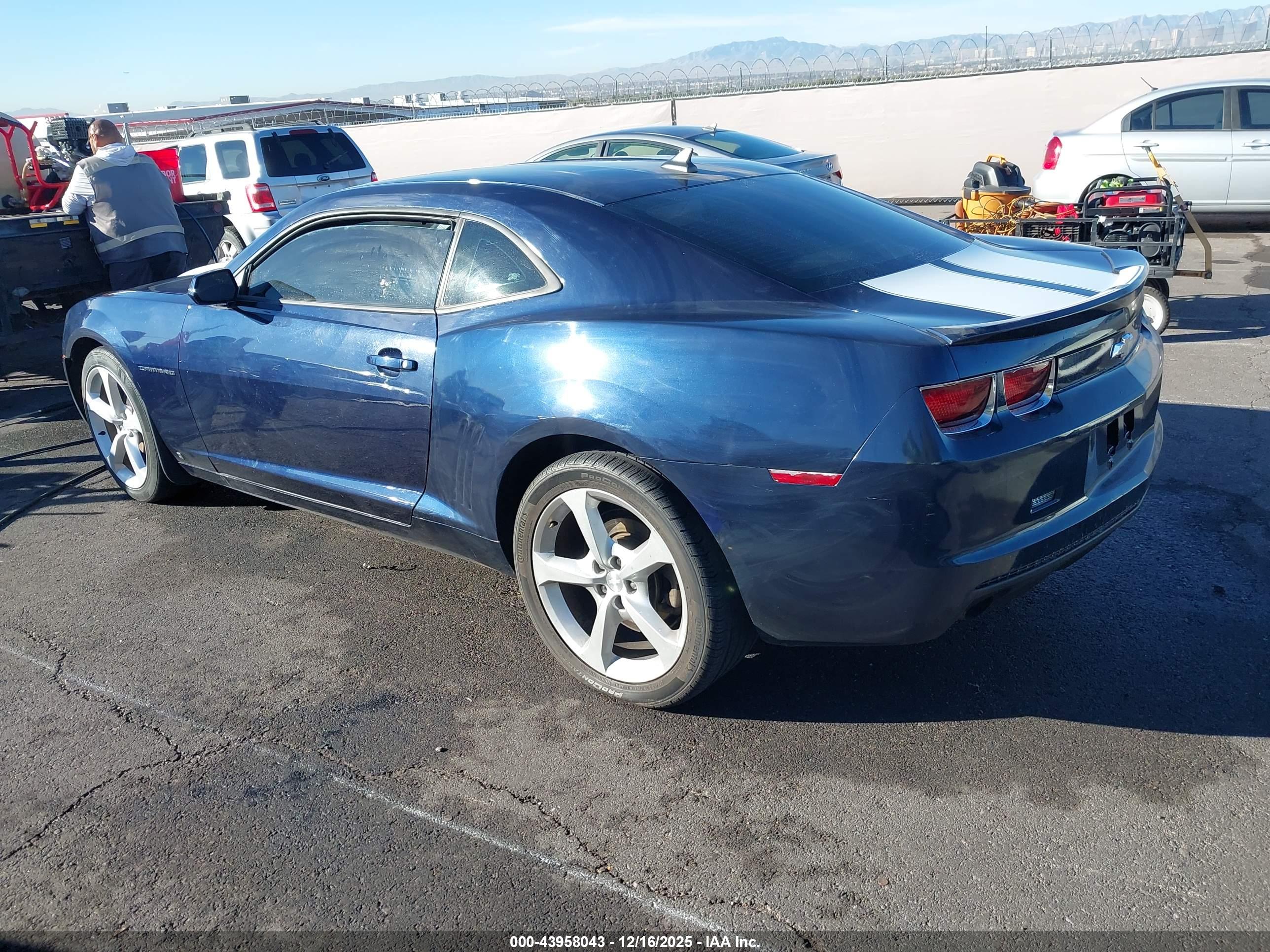 CHEVROLET CAMARO image 3