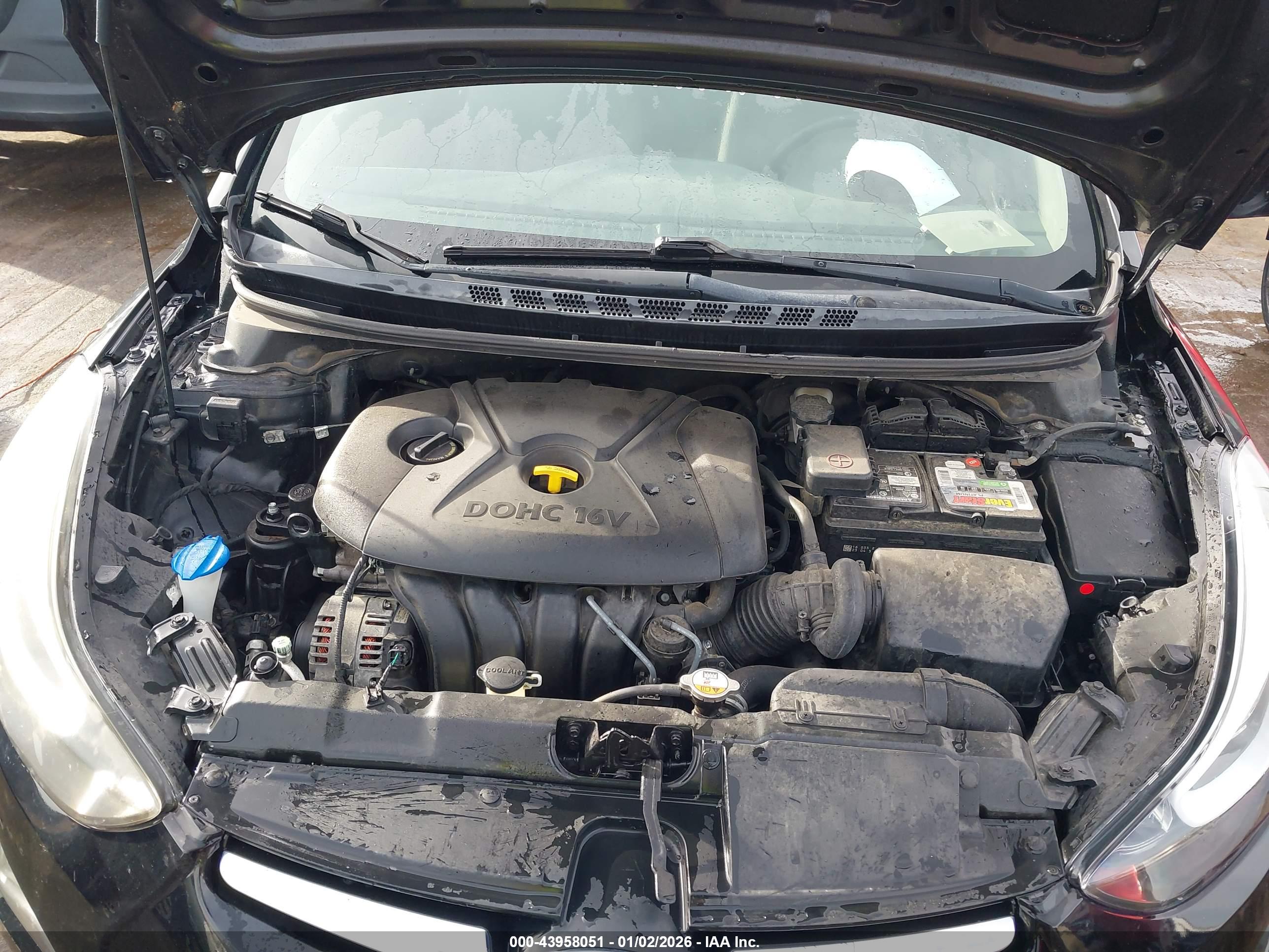 HYUNDAI ELANTRA image 10