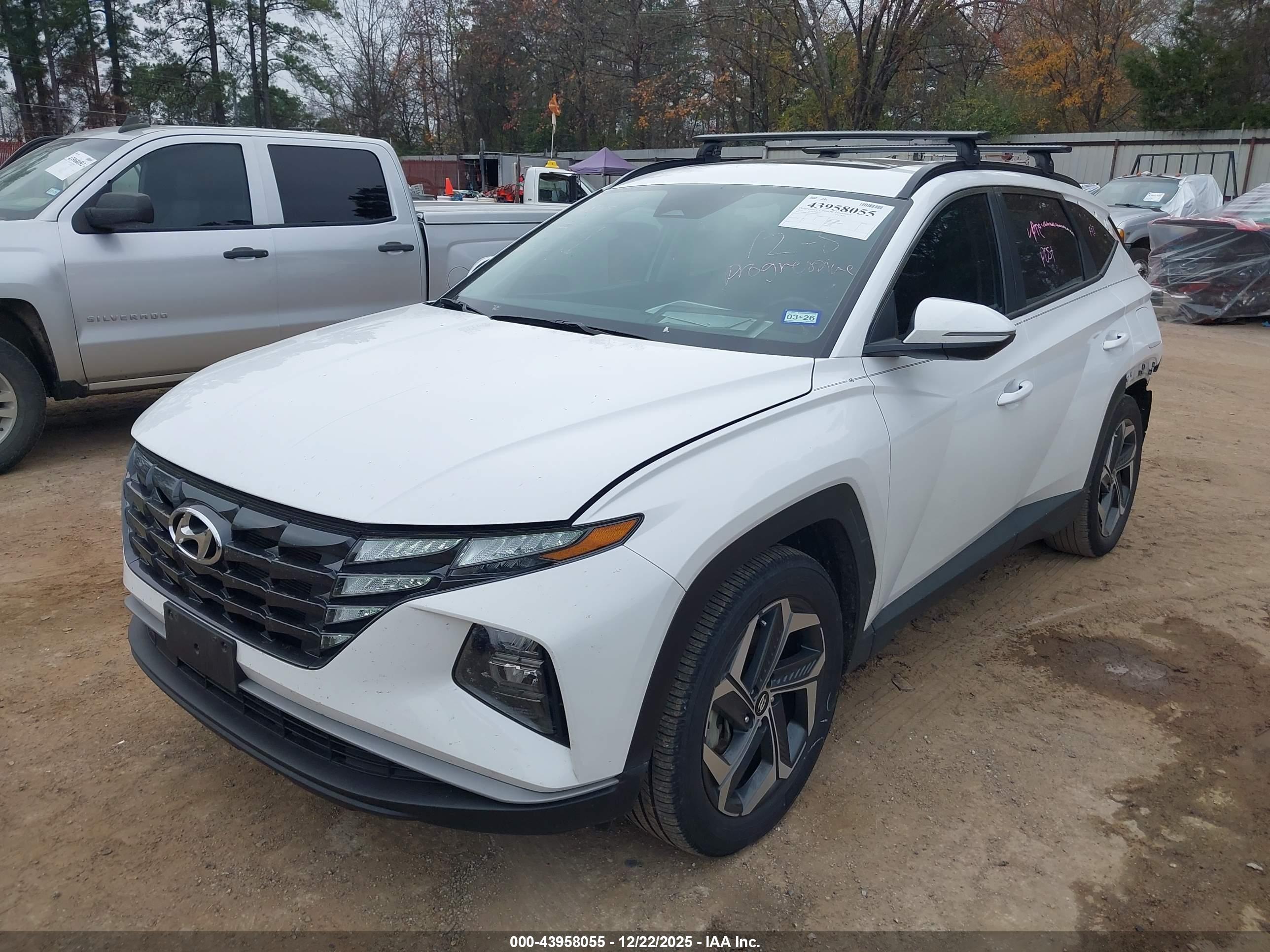 HYUNDAI TUCSON image 2