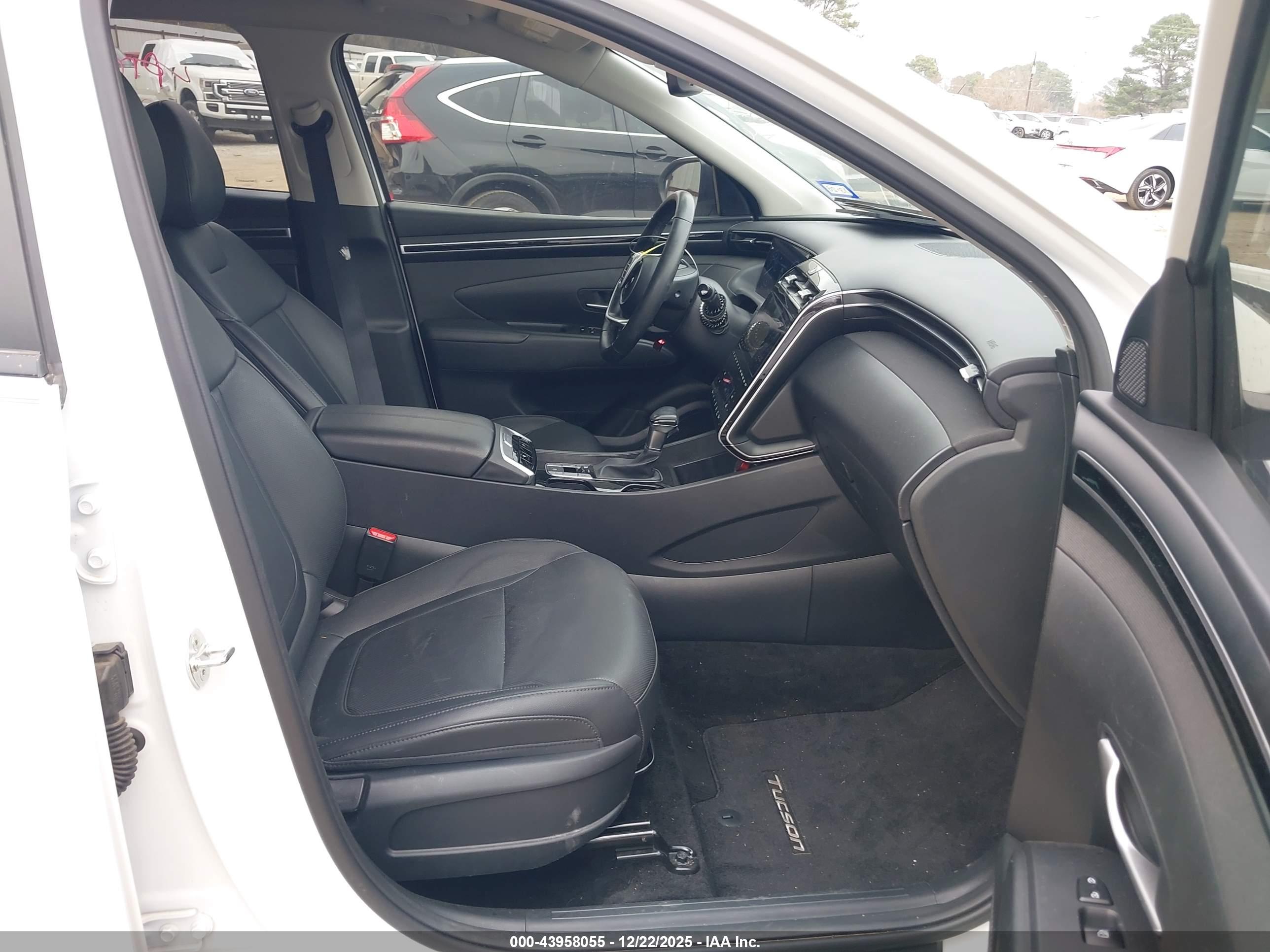 HYUNDAI TUCSON image 5