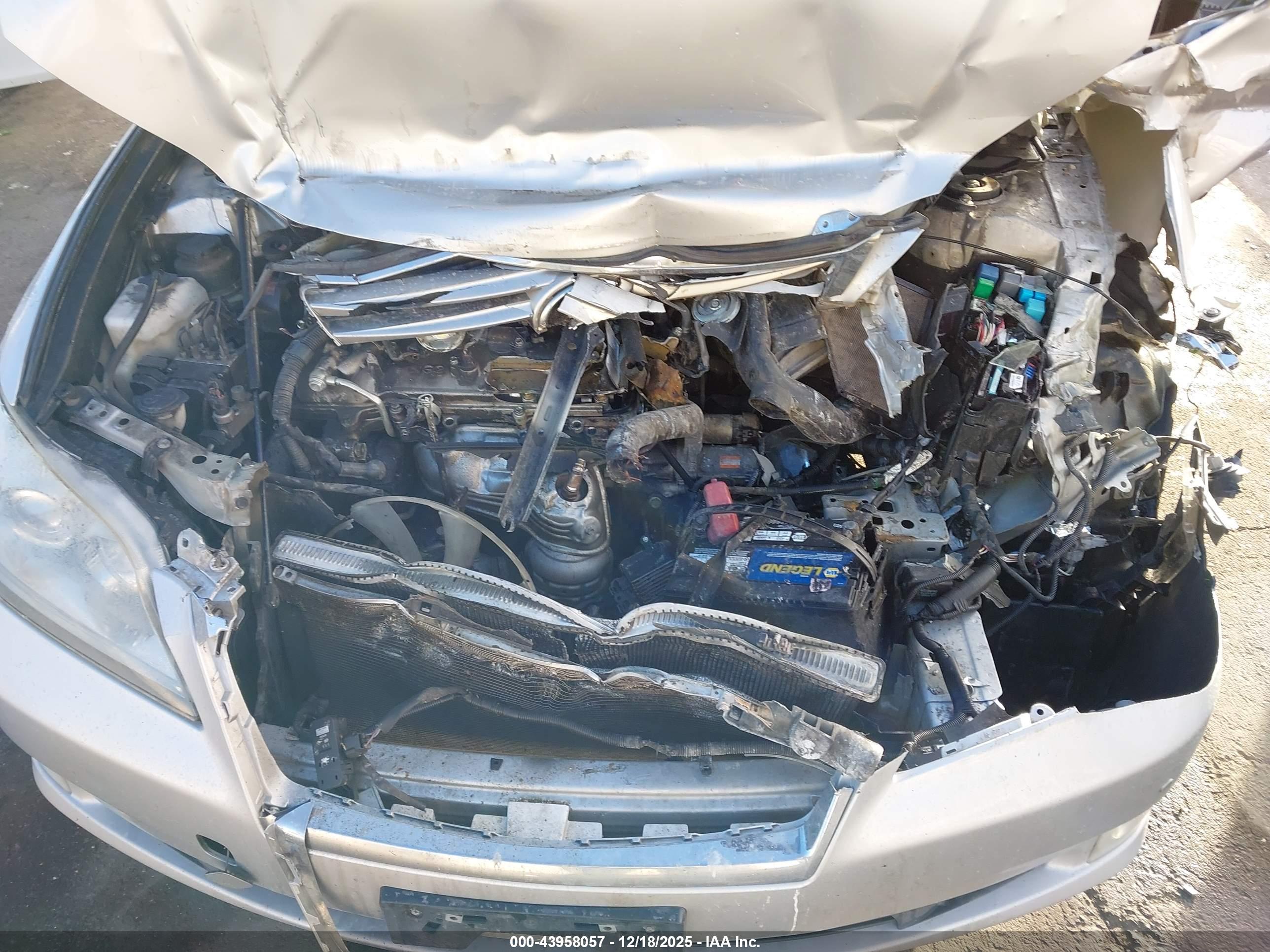 LEXUS ES image 10