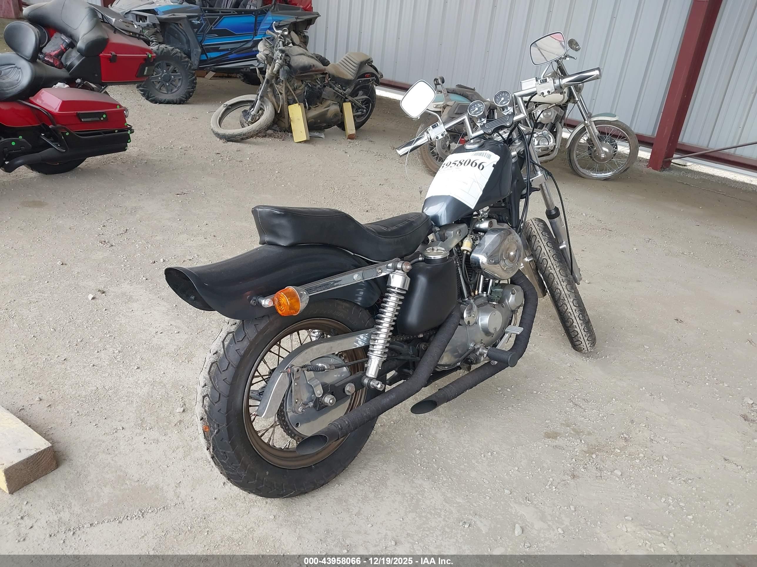 HARLEY DAVIDSON image 4