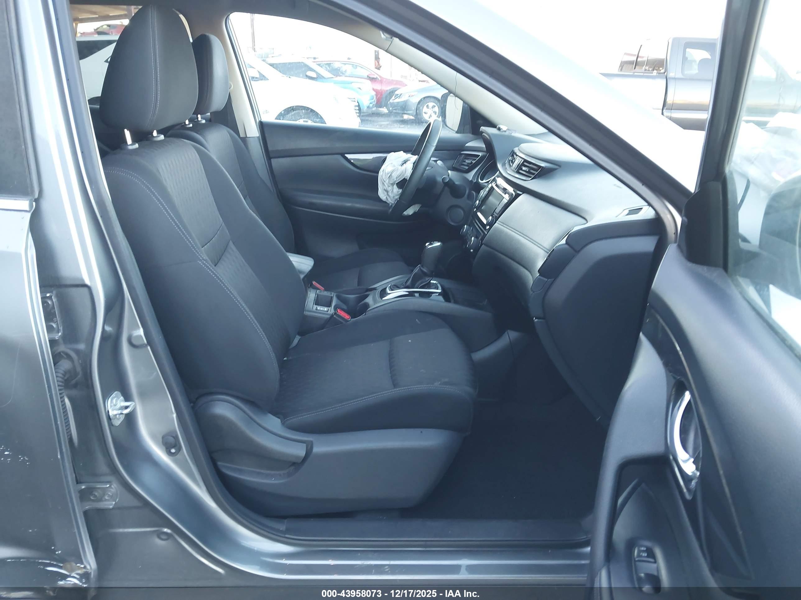 NISSAN ROGUE image 5