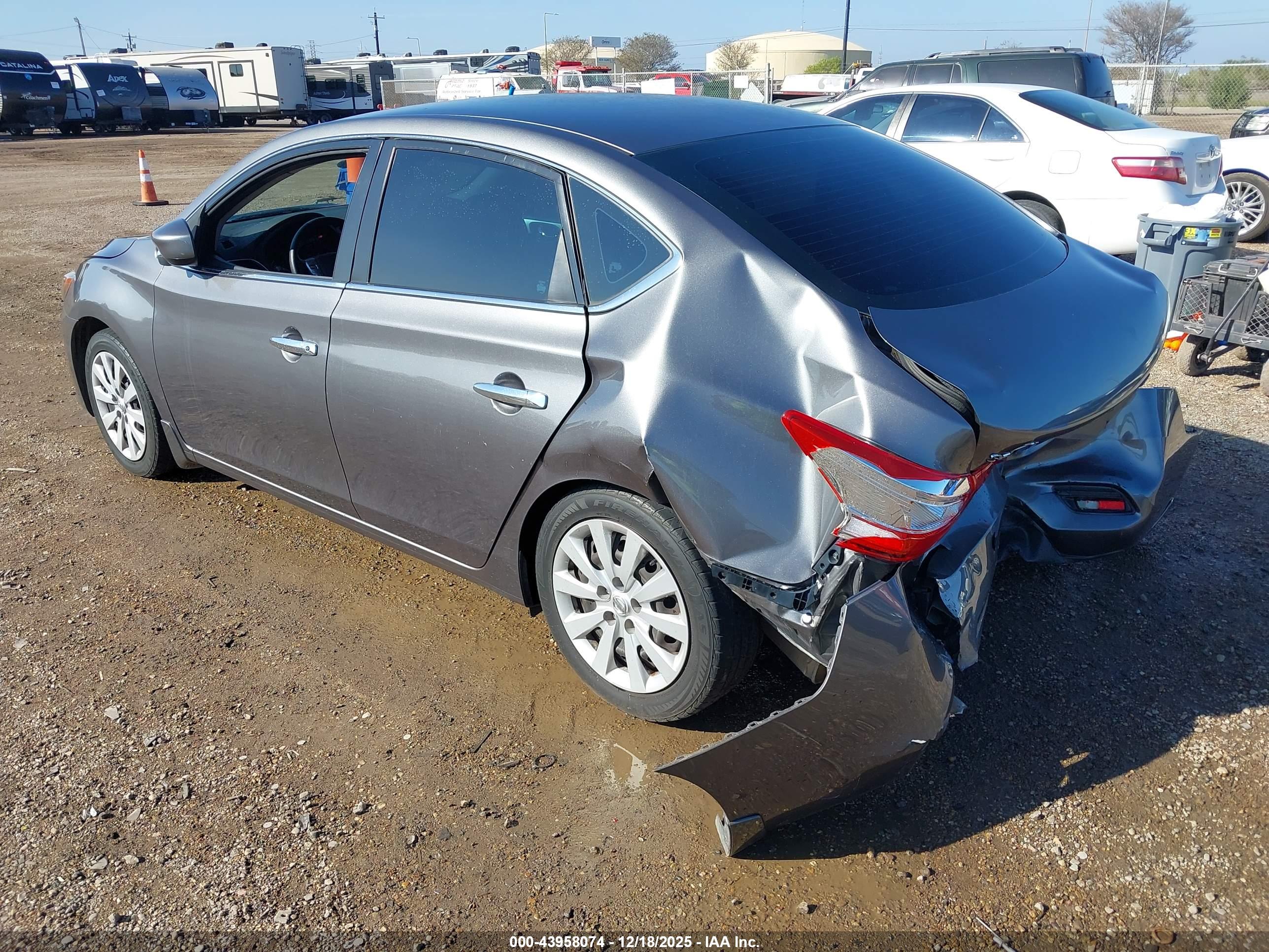 NISSAN SENTRA image 3