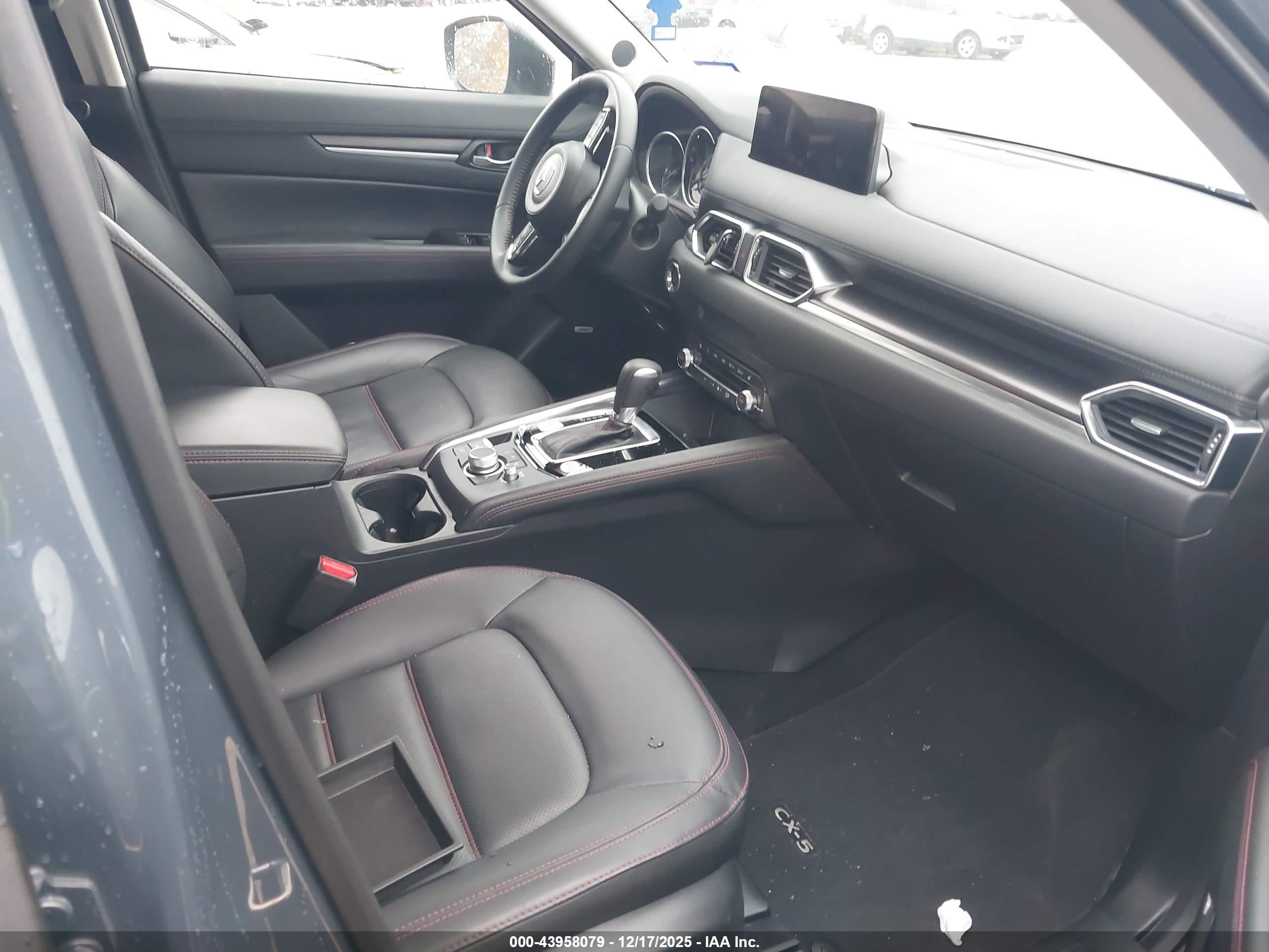 MAZDA CX-5 image 5