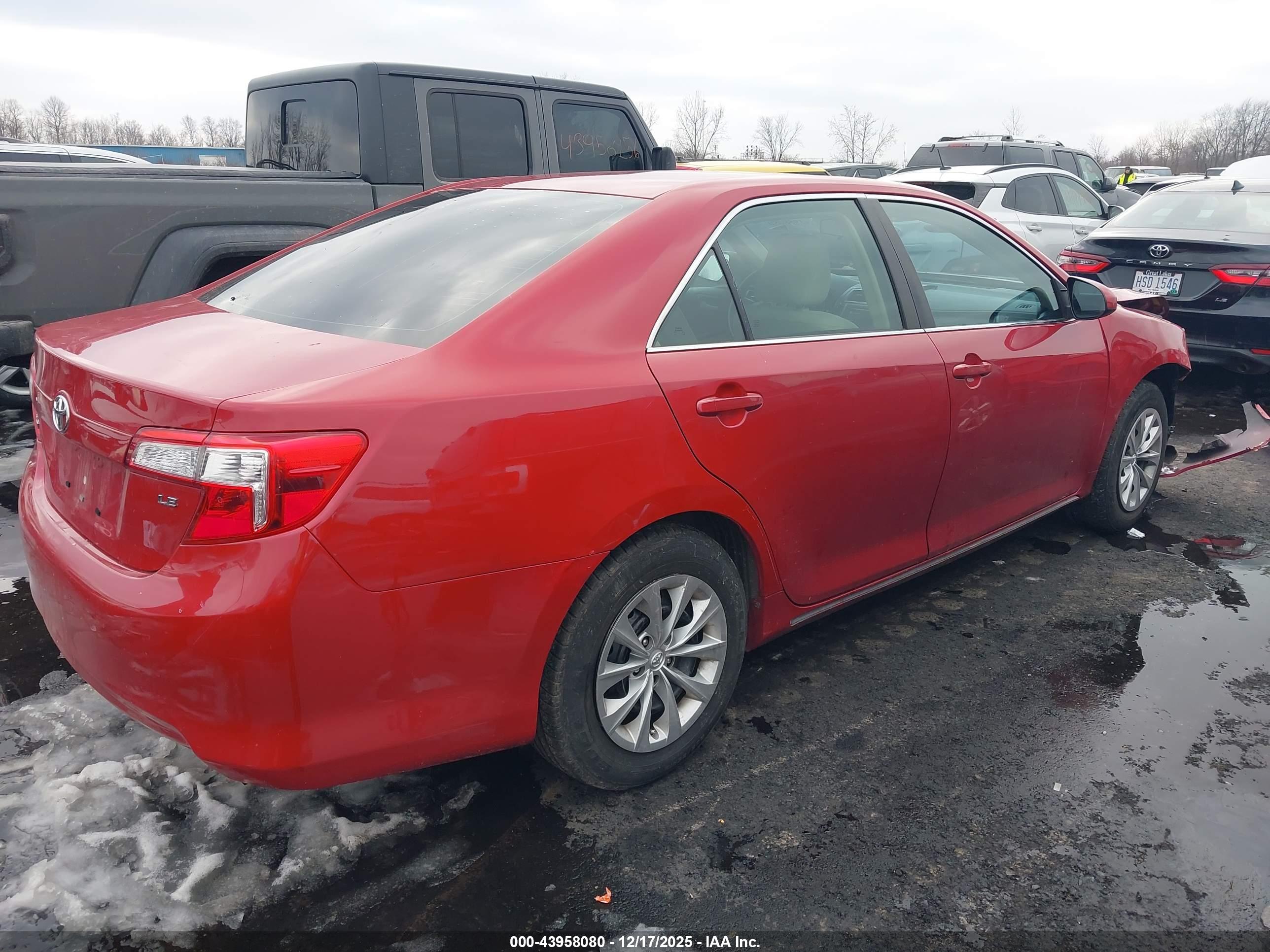 TOYOTA CAMRY image 4