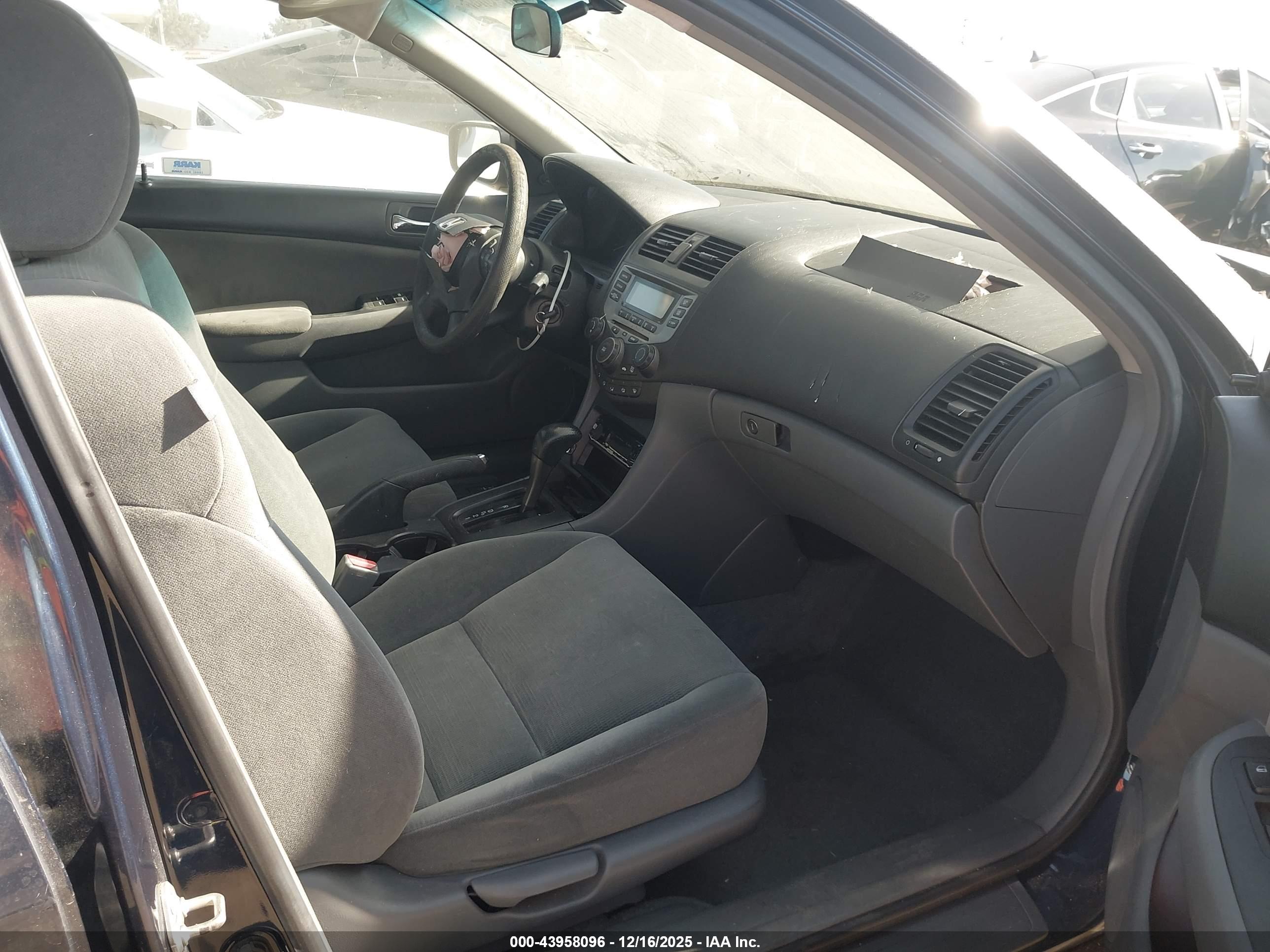 HONDA ACCORD image 5