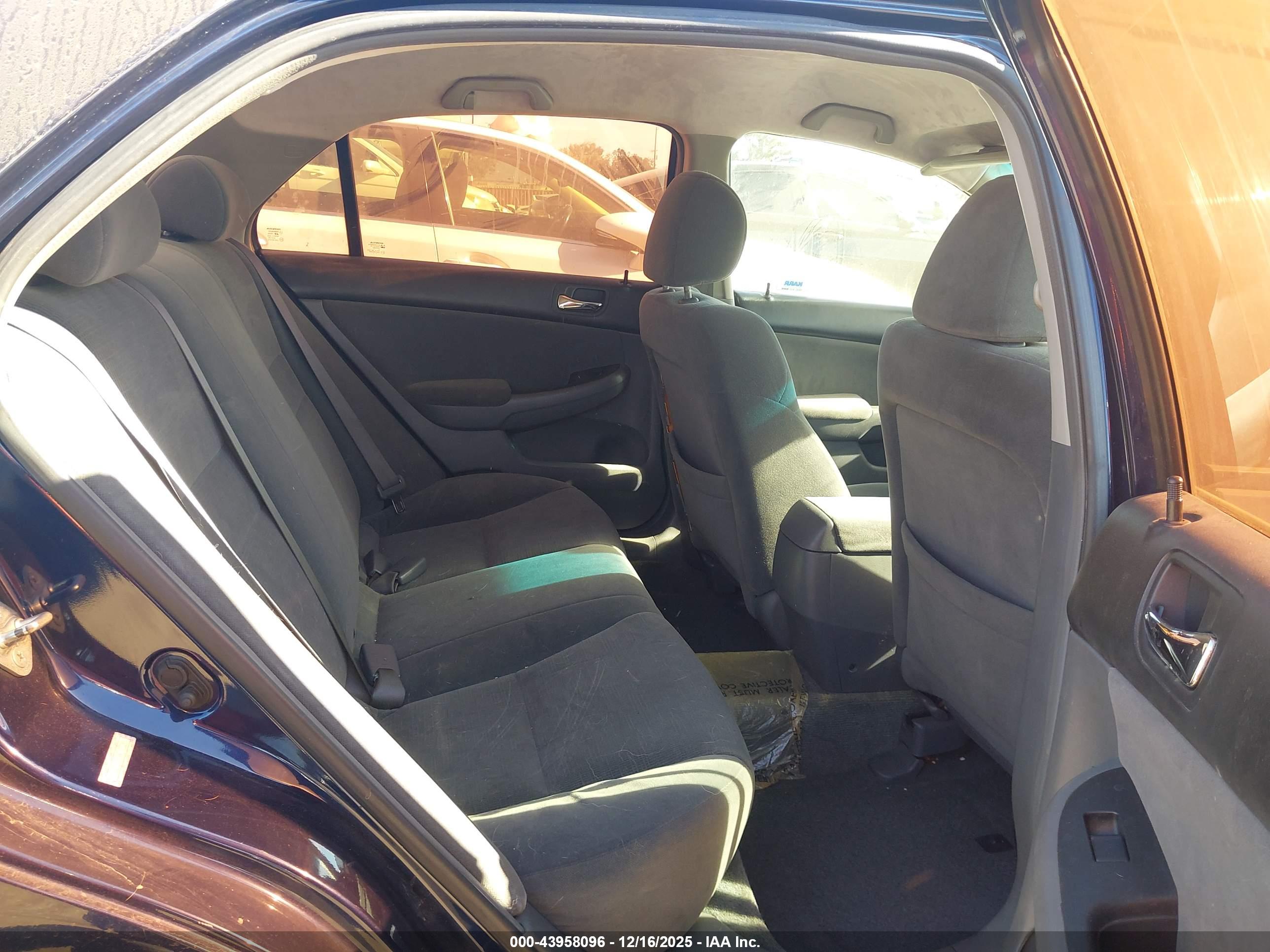 HONDA ACCORD image 8