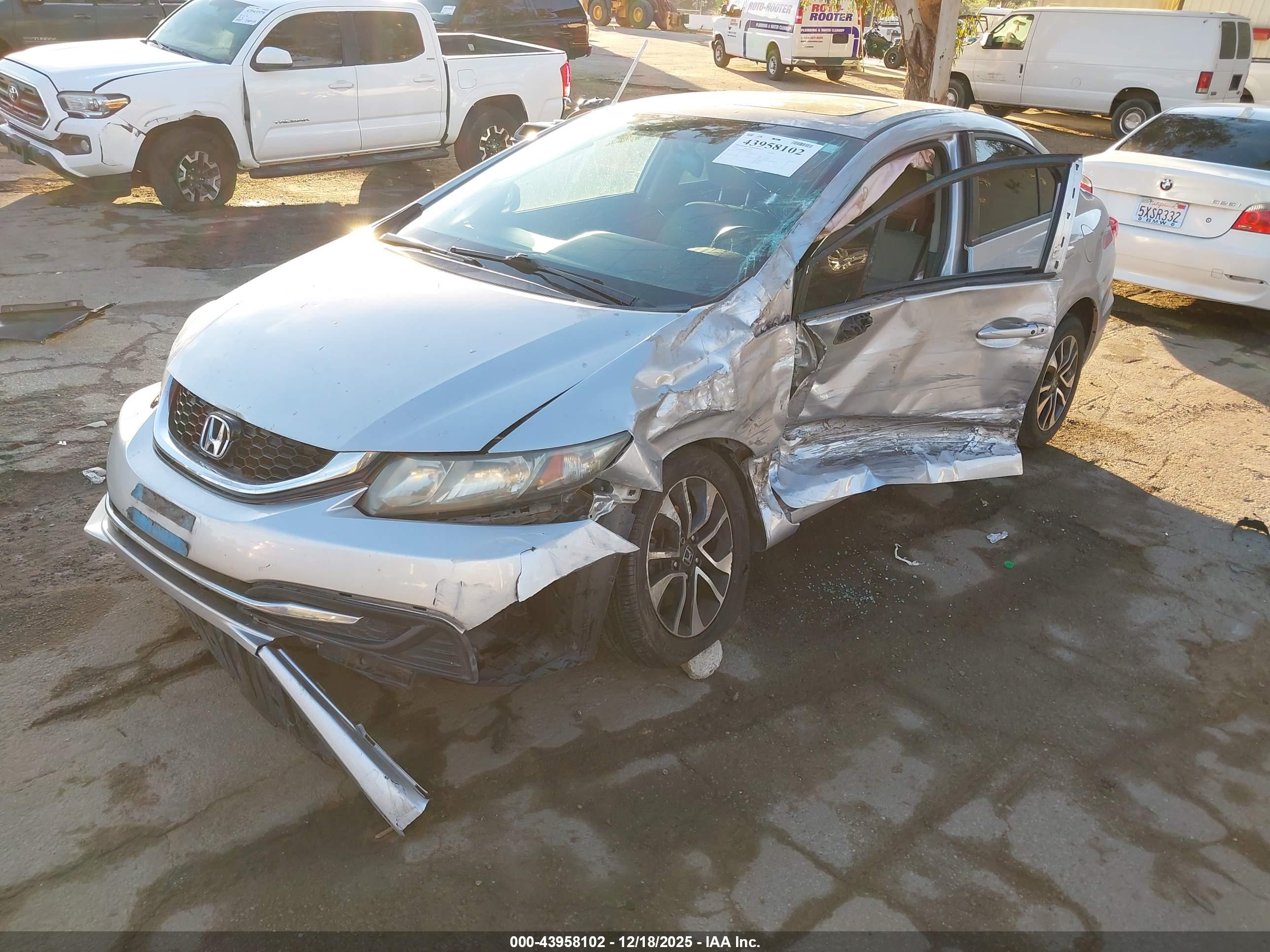 HONDA CIVIC image 2