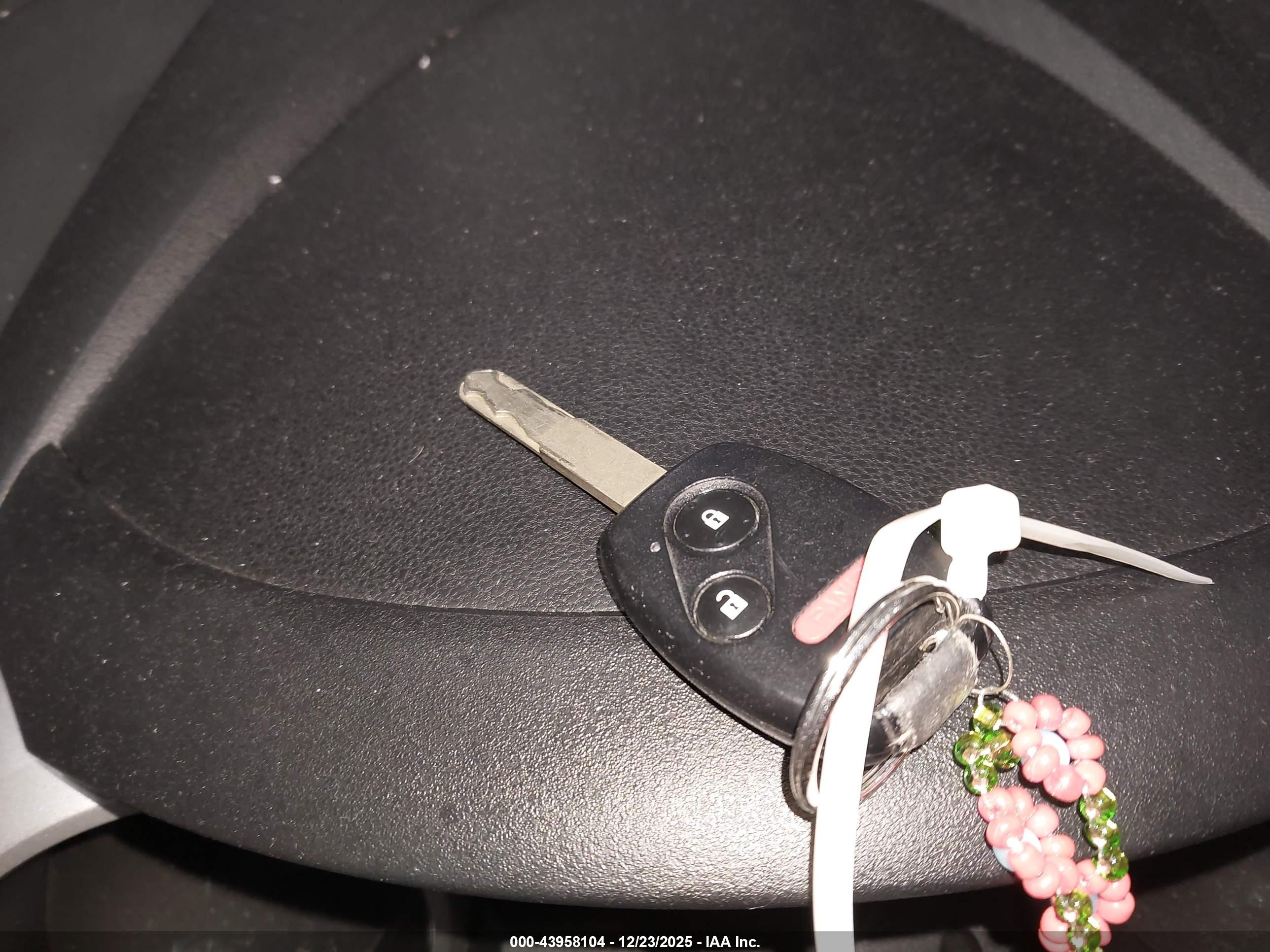 HONDA FIT image 11