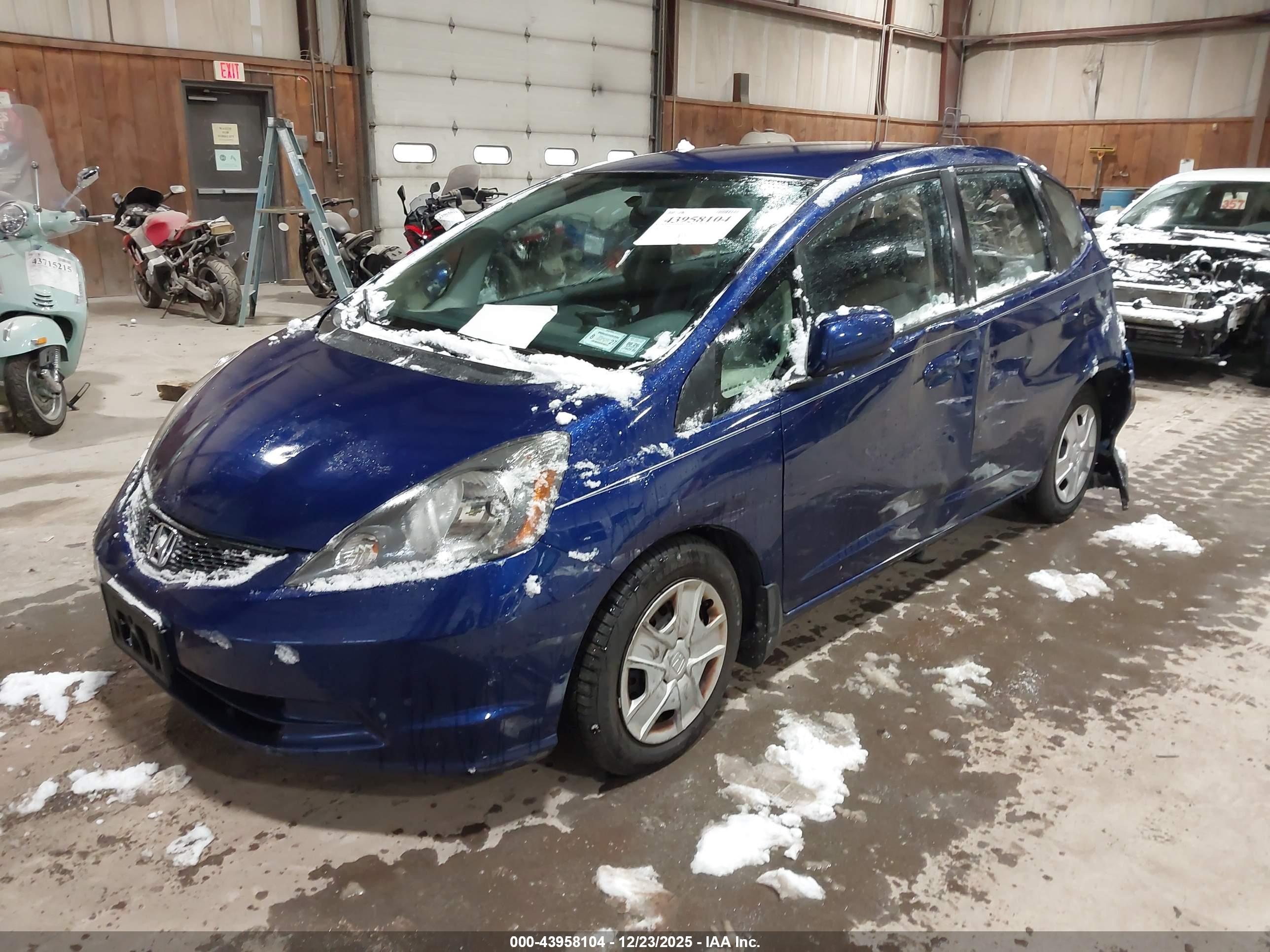 HONDA FIT image 2