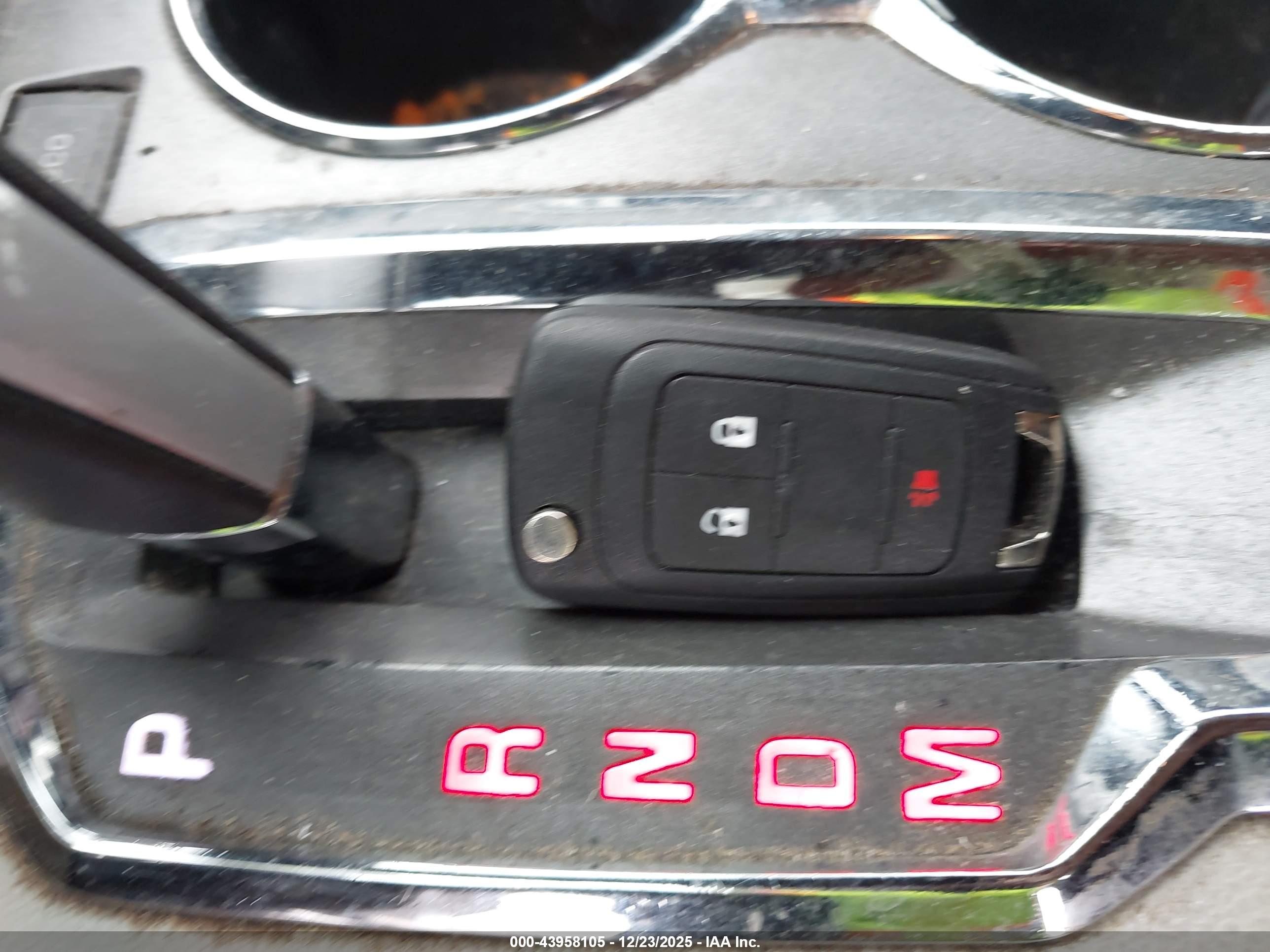 GMC TERRAIN image 11