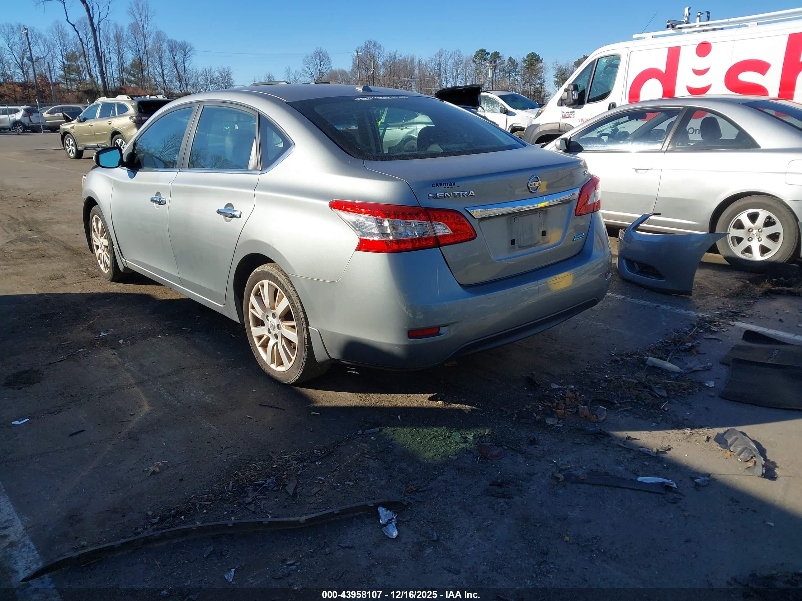 NISSAN SENTRA image 3