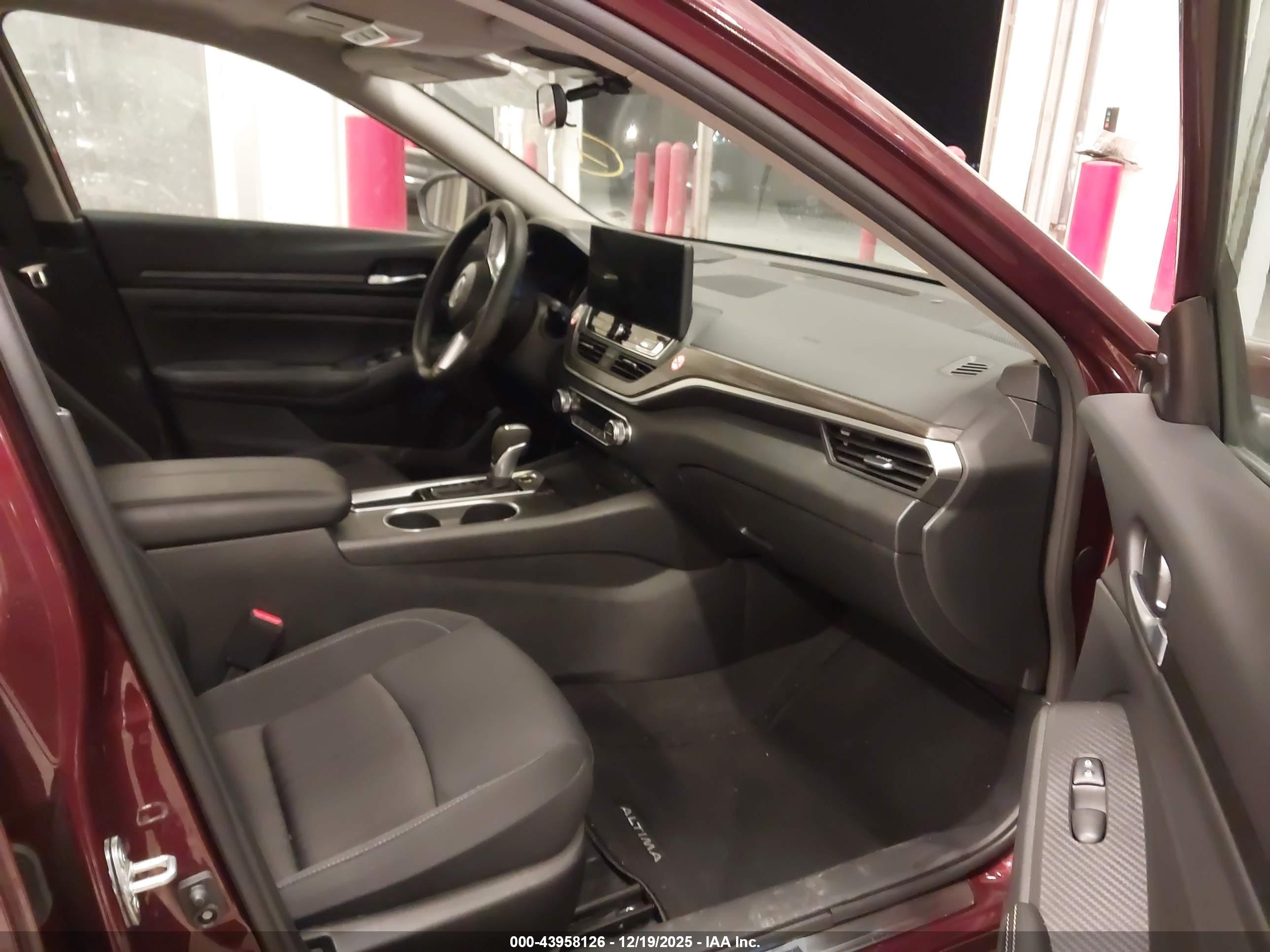 NISSAN ALTIMA image 5