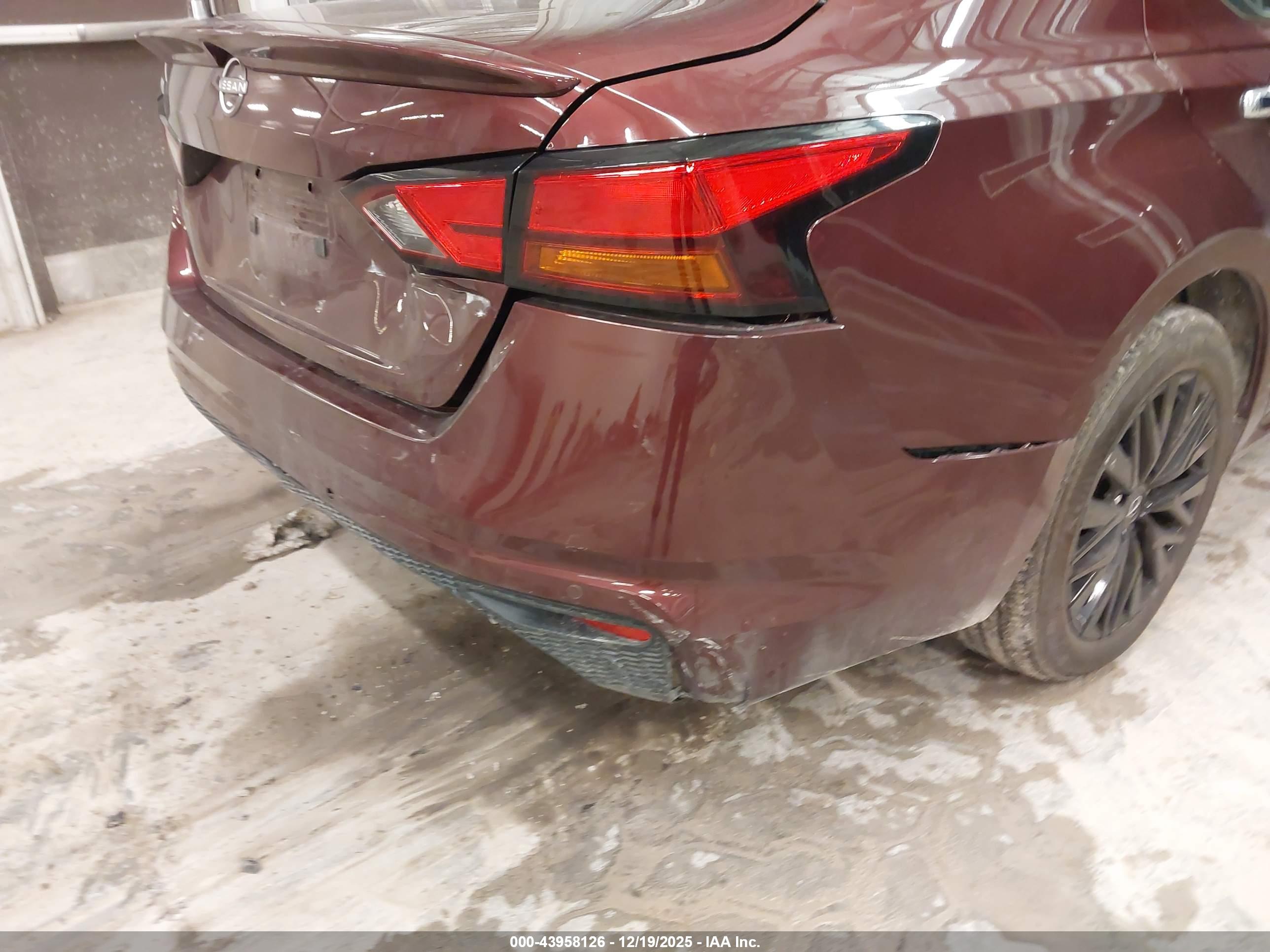 NISSAN ALTIMA image 6