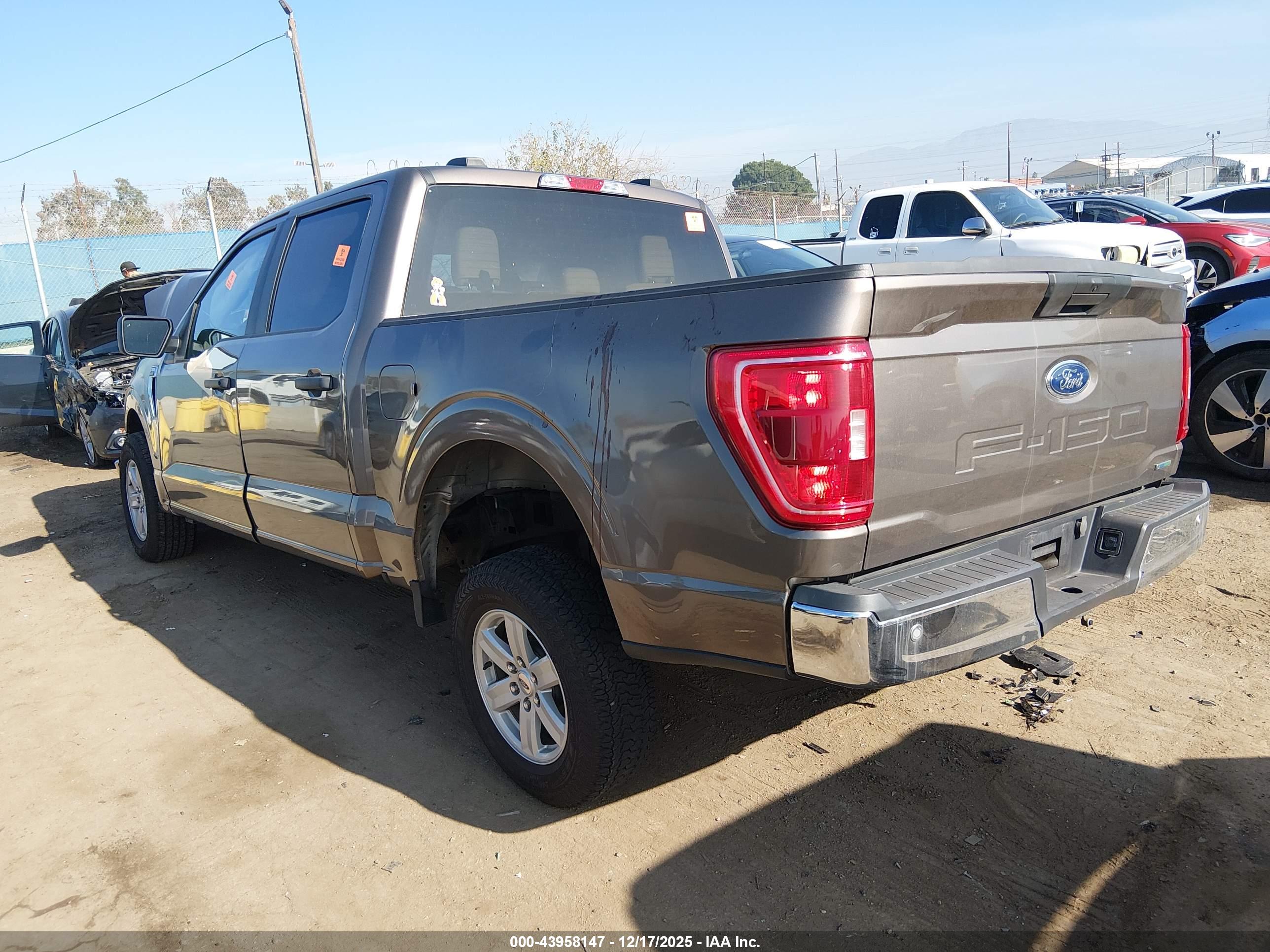 FORD F-150 image 3
