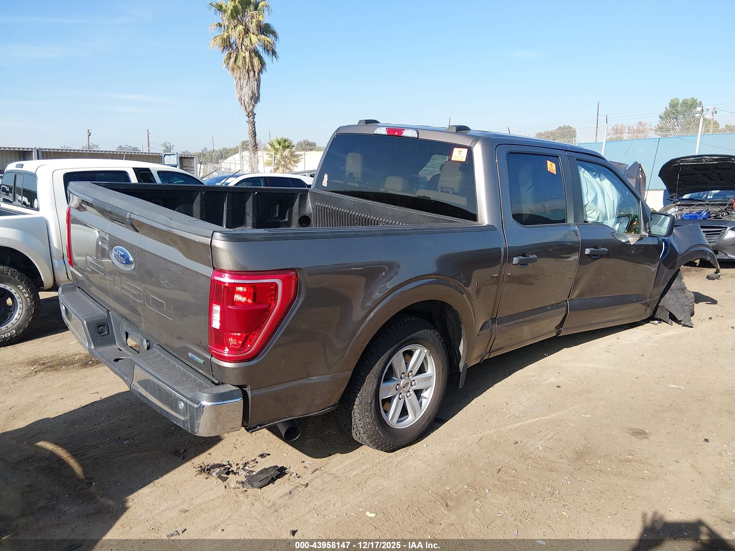 FORD F-150 image 4
