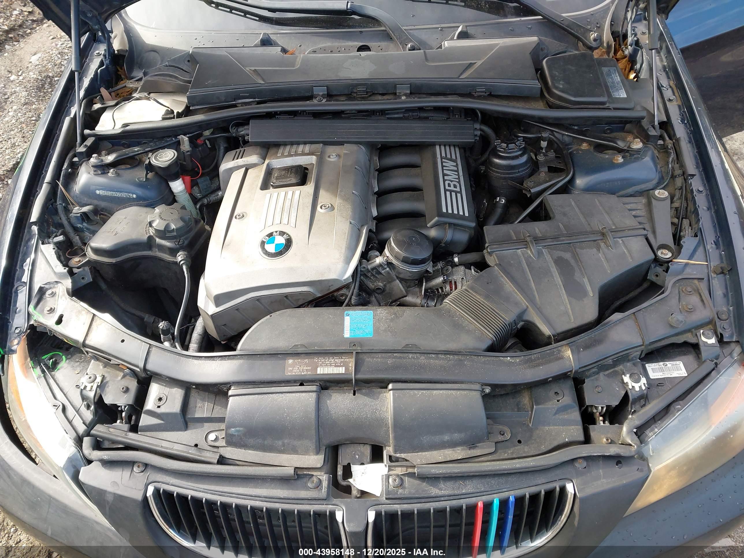 BMW 325I image 10