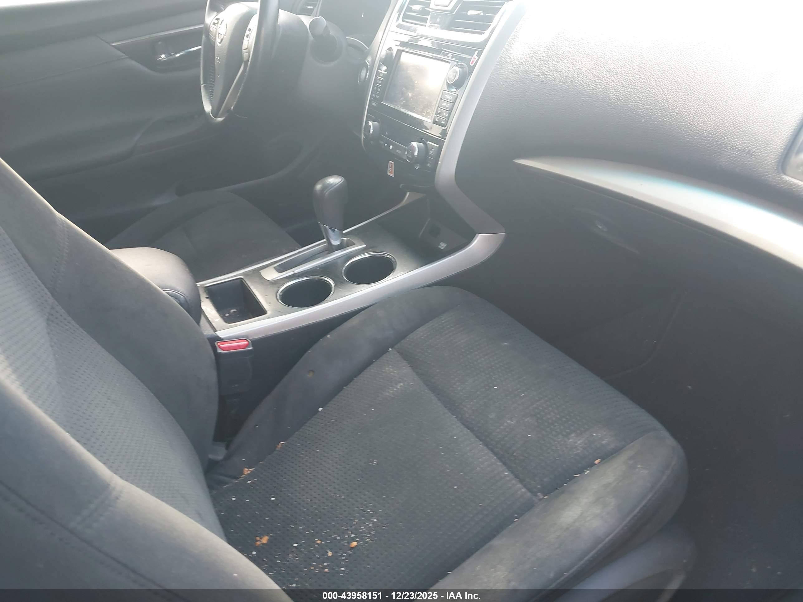 NISSAN ALTIMA image 5