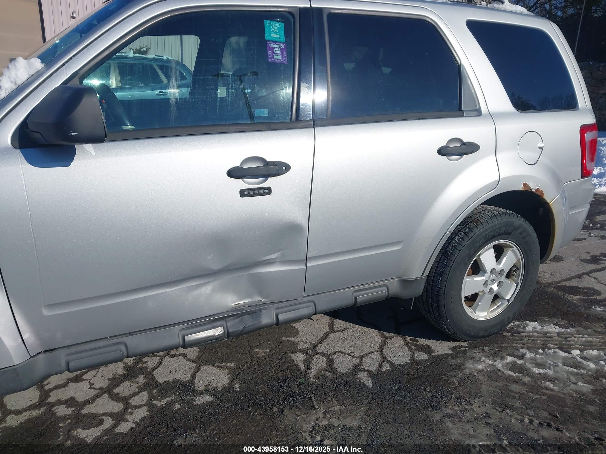 FORD ESCAPE image 6