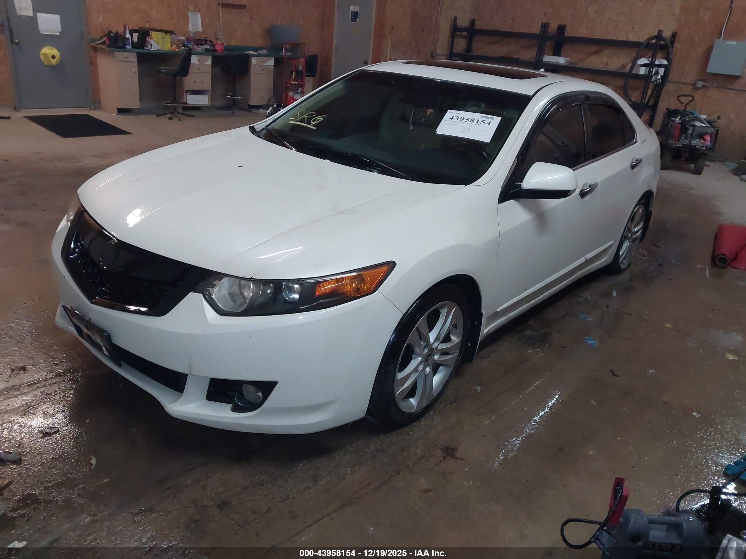 ACURA TSX image 2